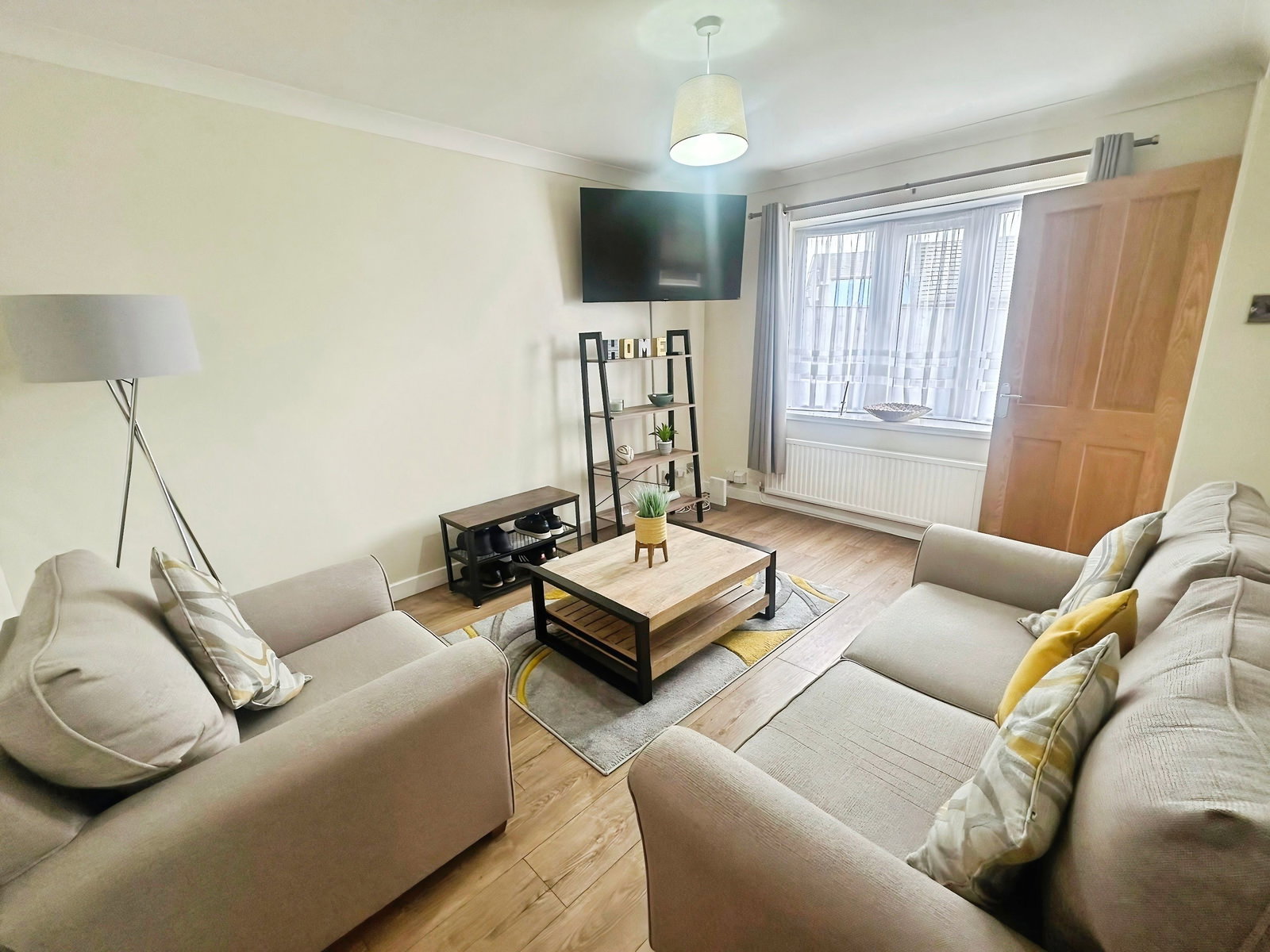 Detached House in Swansea
