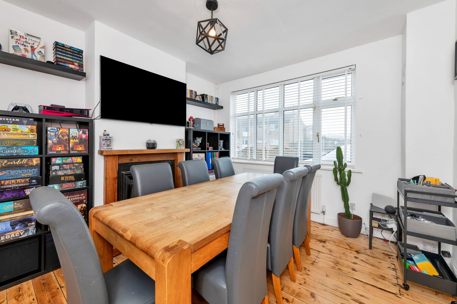 Semi Detached House in Cranfield