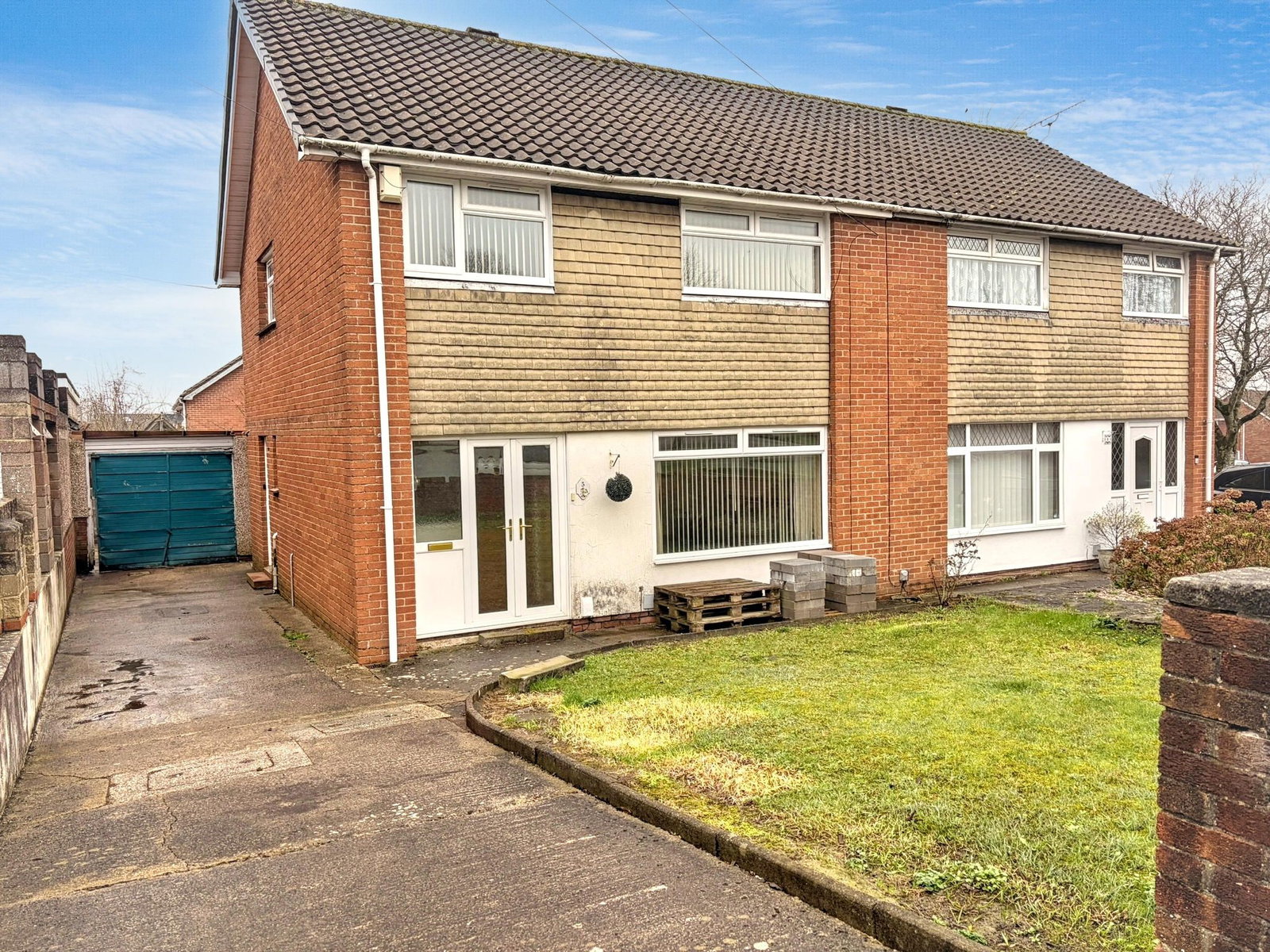 Semi Detached House in Bristol