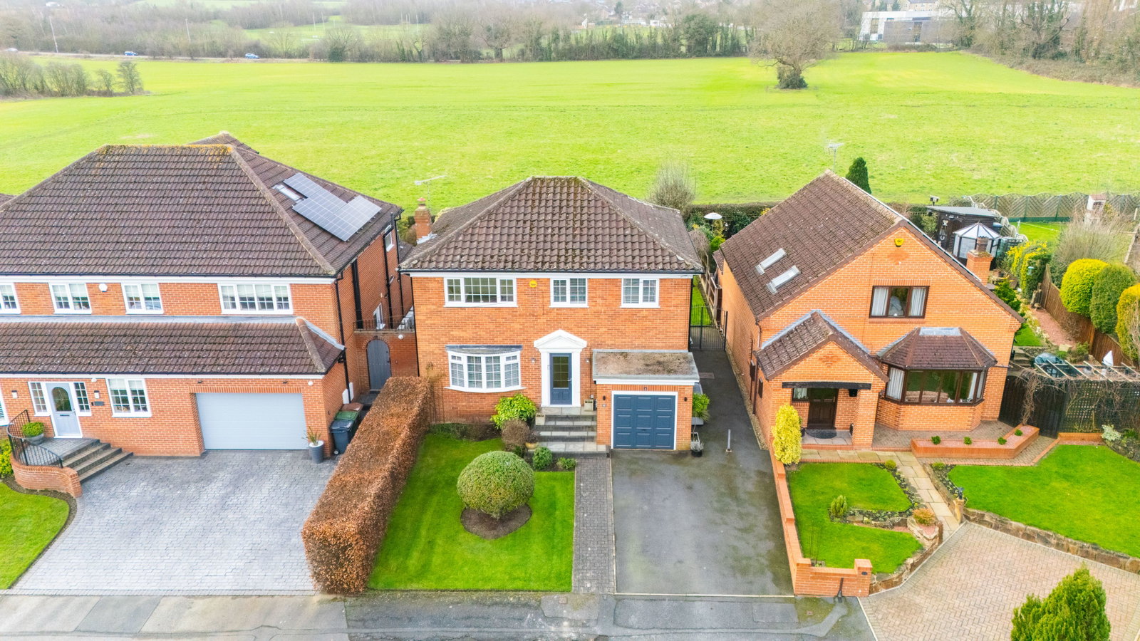 Detached House in Leeds