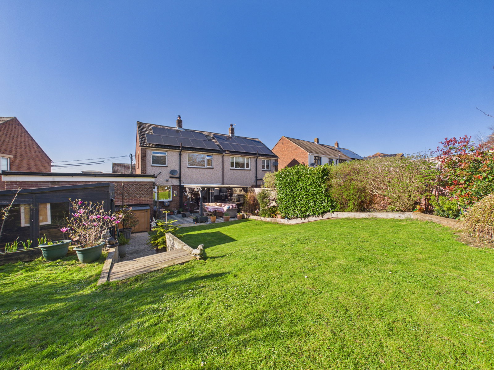 Semi Detached House in Rochester