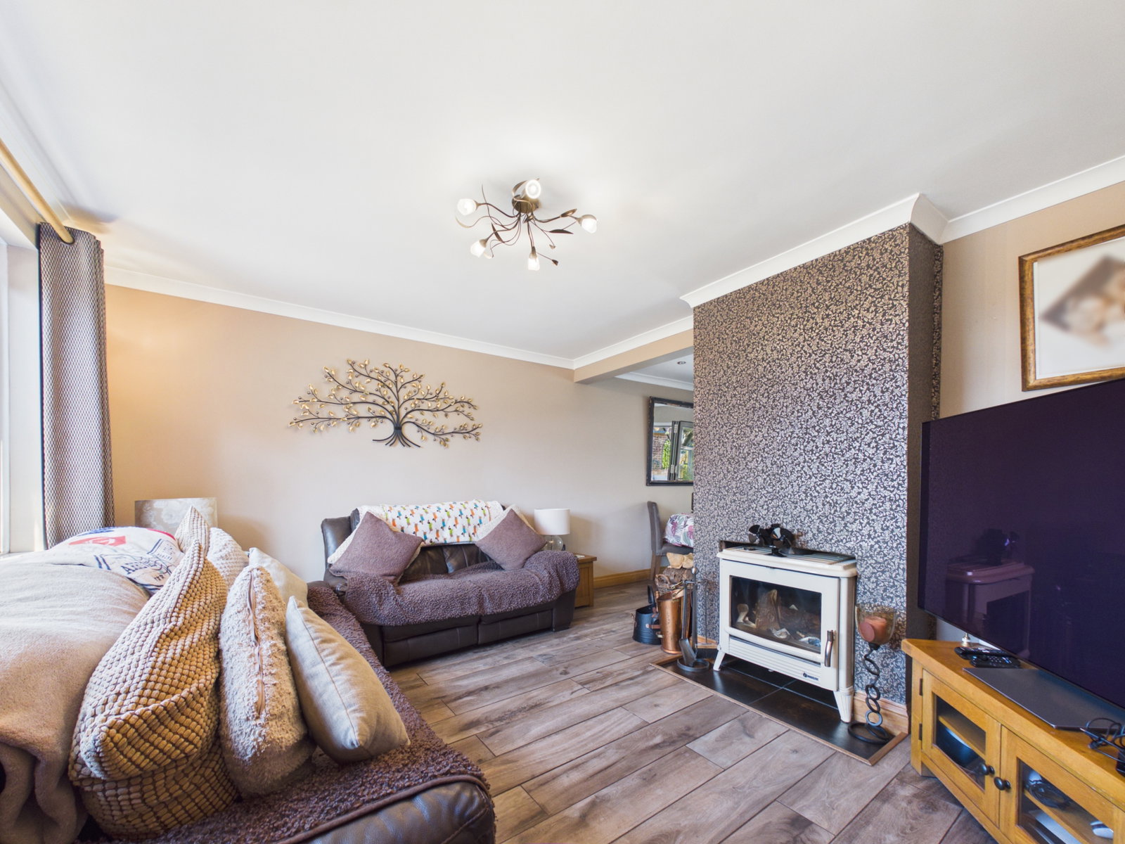 Semi Detached House in Rochester