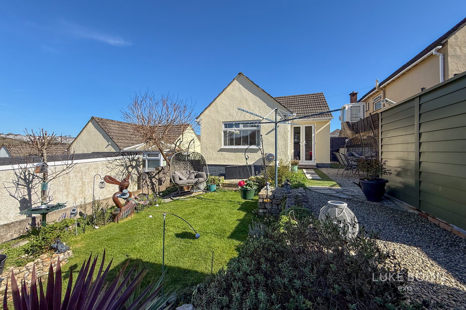 Bungalow in Plymouth