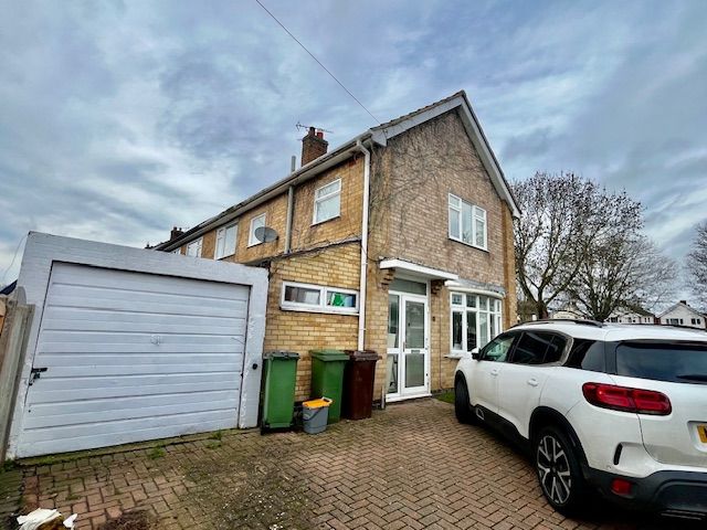 Semi Detached House in Huncote