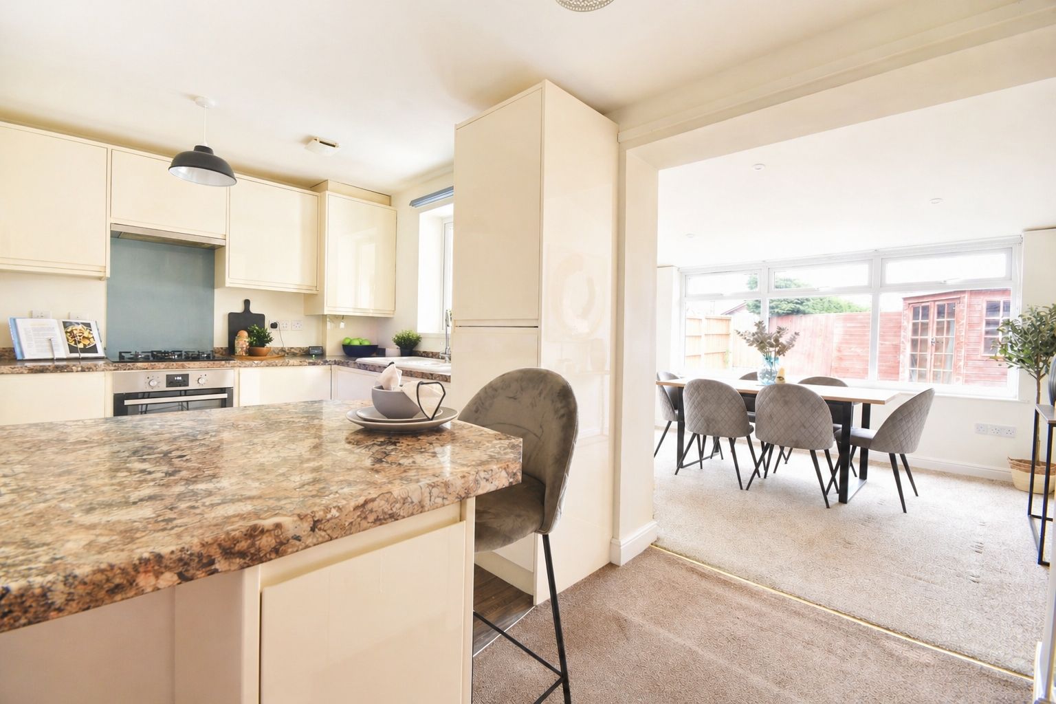 Semi Detached House in Chesterfield