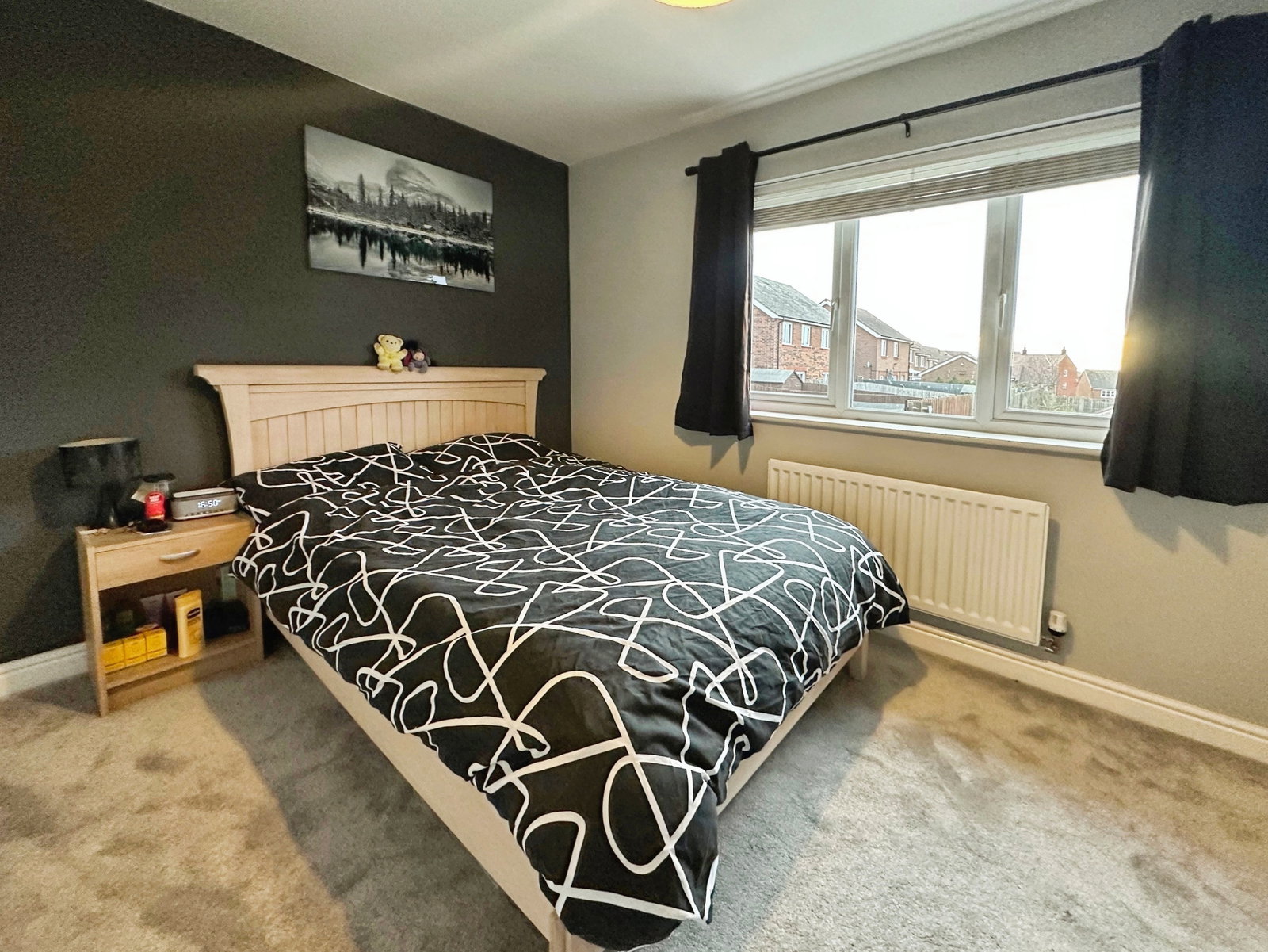 Semi Detached House for sale in Swadlincote, Ashford Way, Church Gresley, DE11 9TP