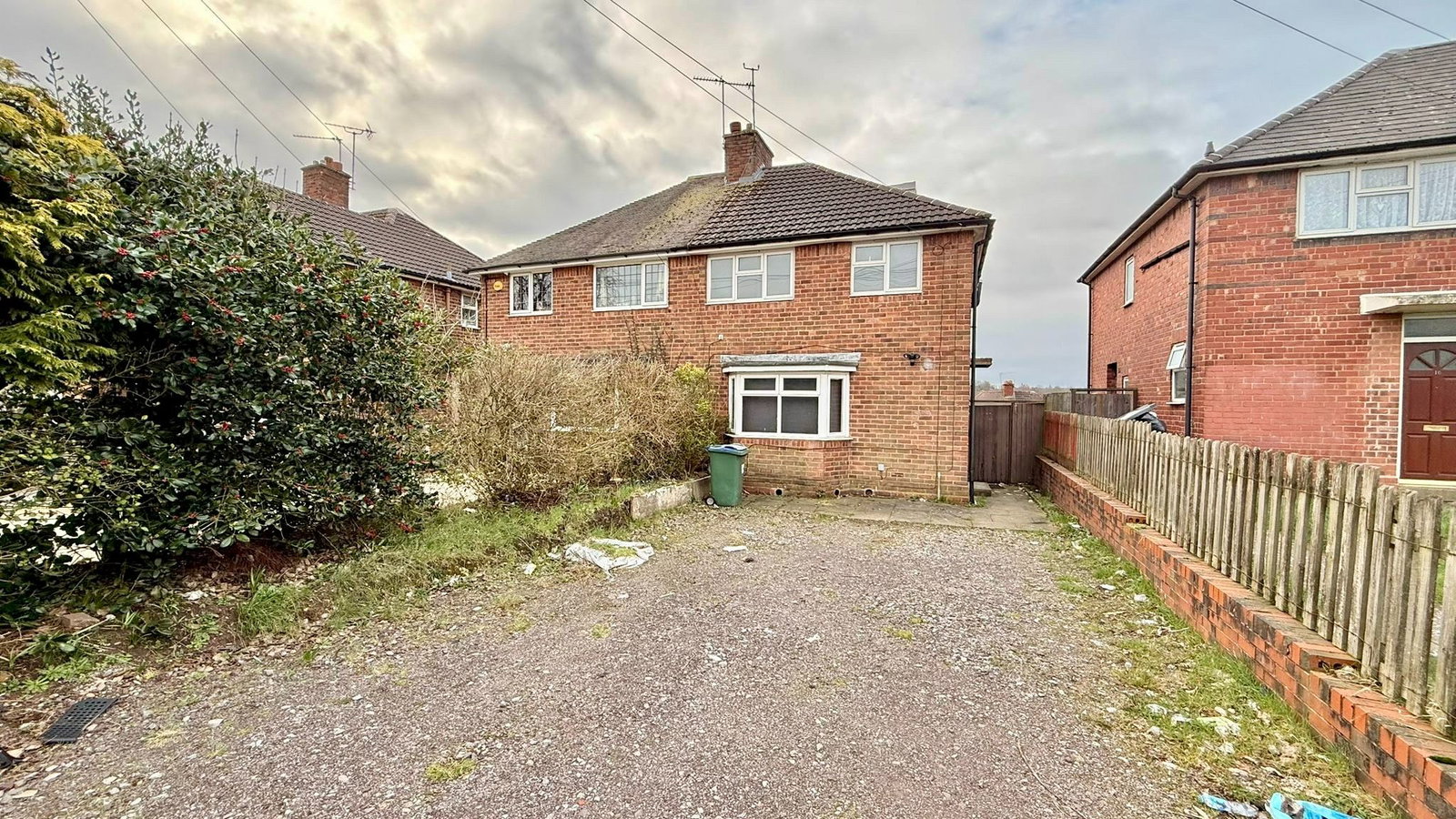 Semi Detached House in West Bromwich