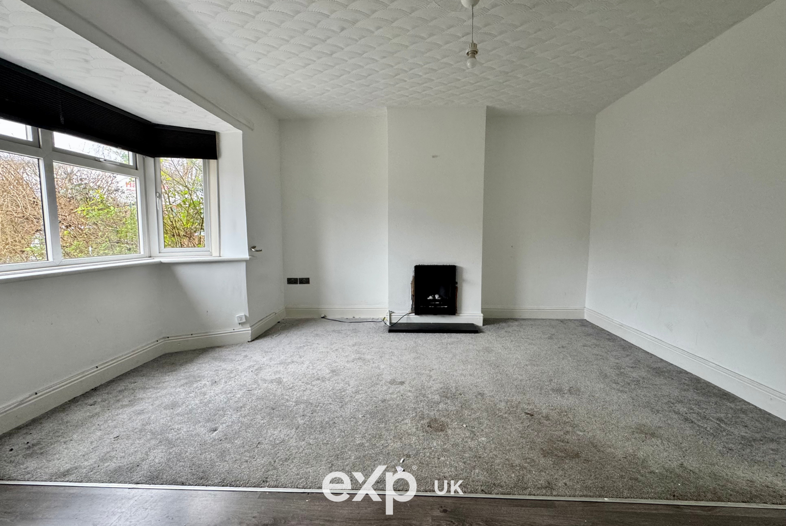 Semi Detached House in West Bromwich
