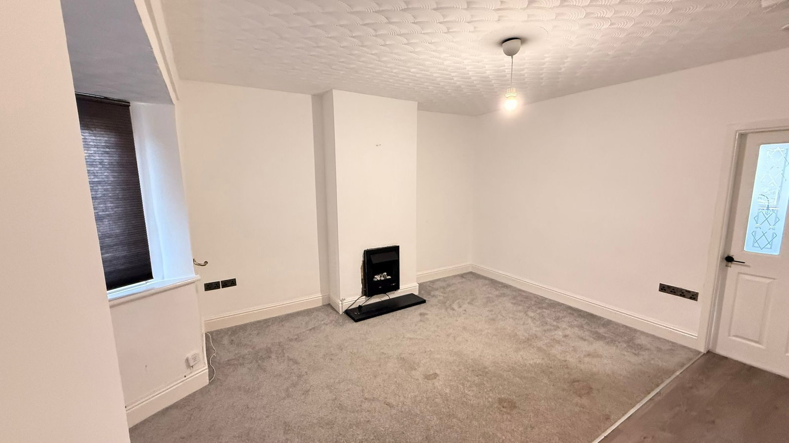 Semi Detached House in West Bromwich