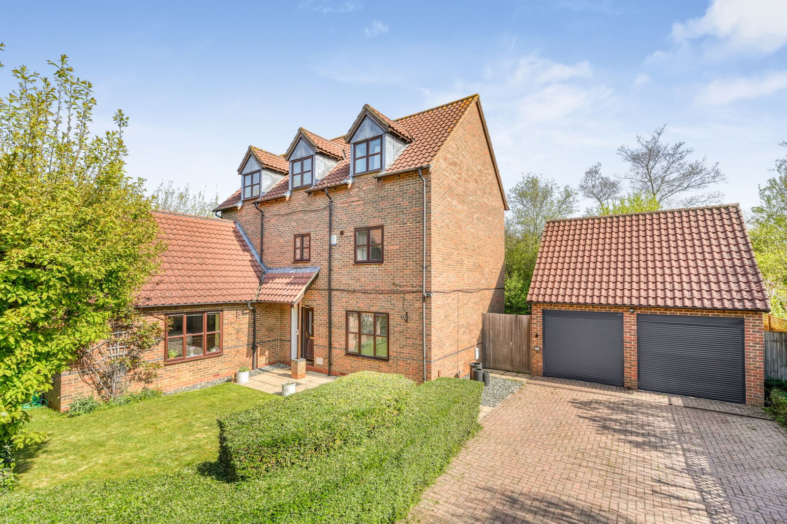 Detached House in Milton Keynes