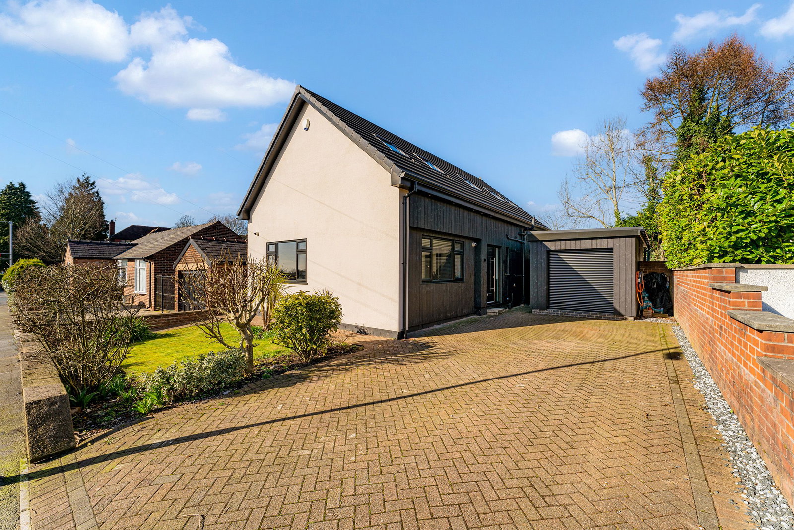 Bungalow in Over Hulton 