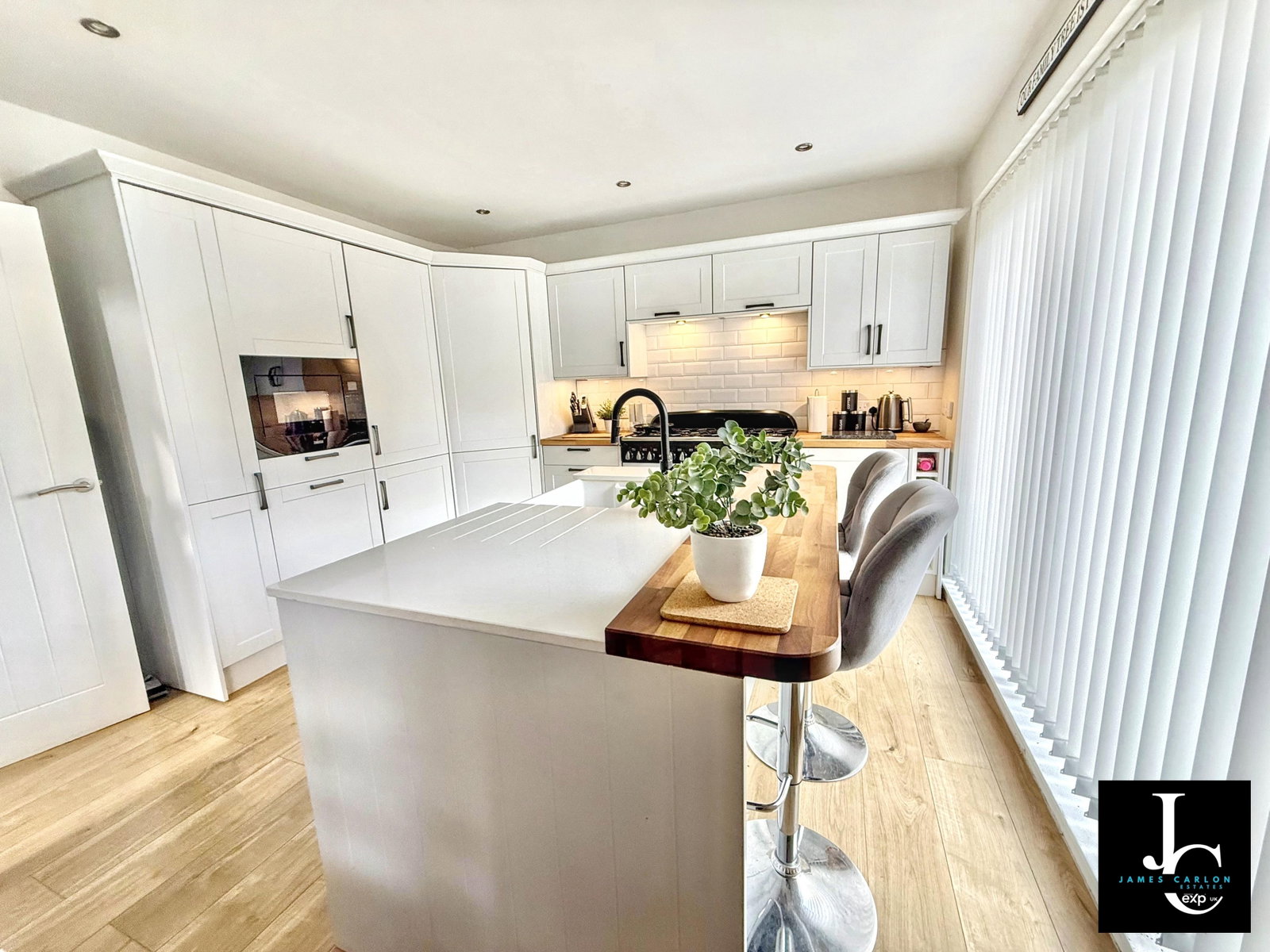 Semi Detached House in Telford
