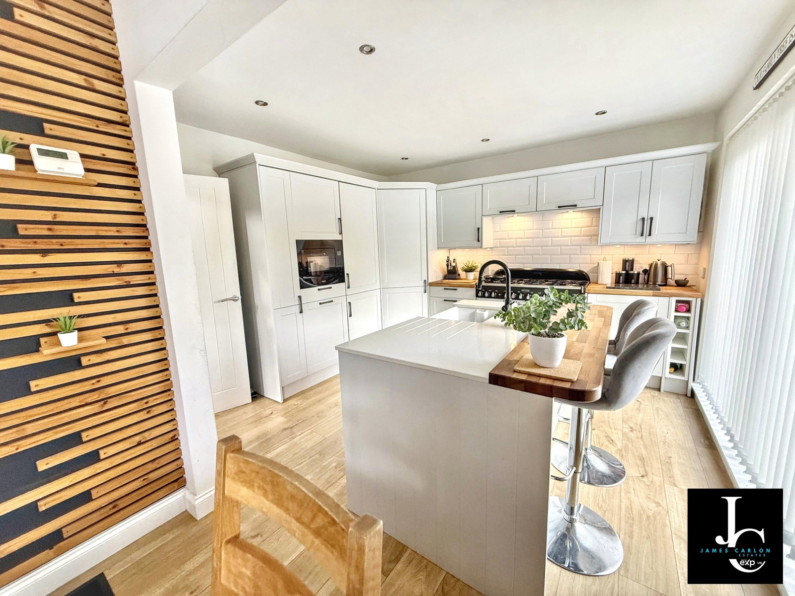 Semi Detached House in Telford