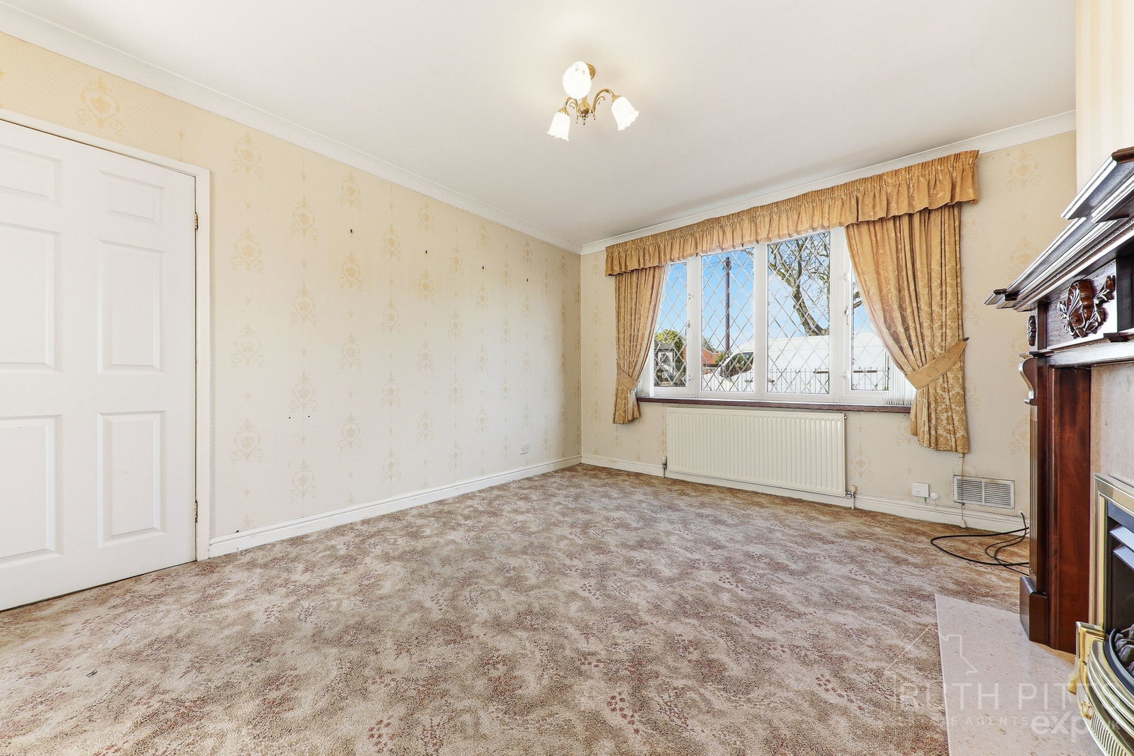Semi Detached House in Pontefract