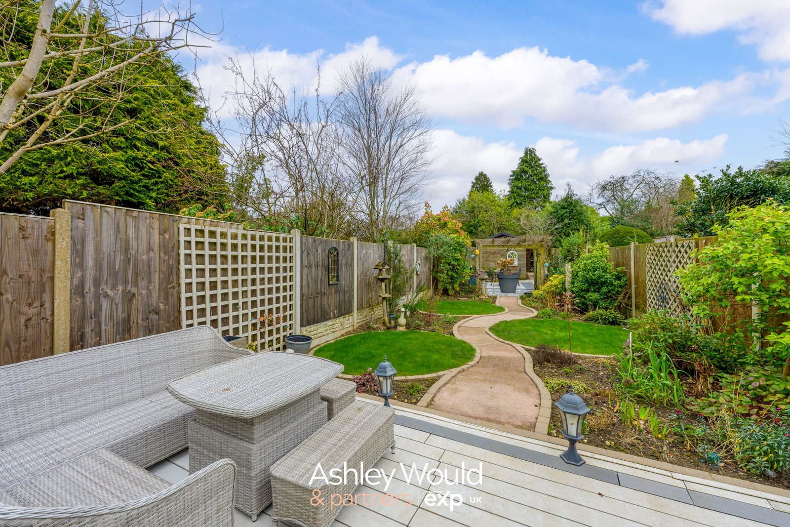 Semi Detached House in Halesowen