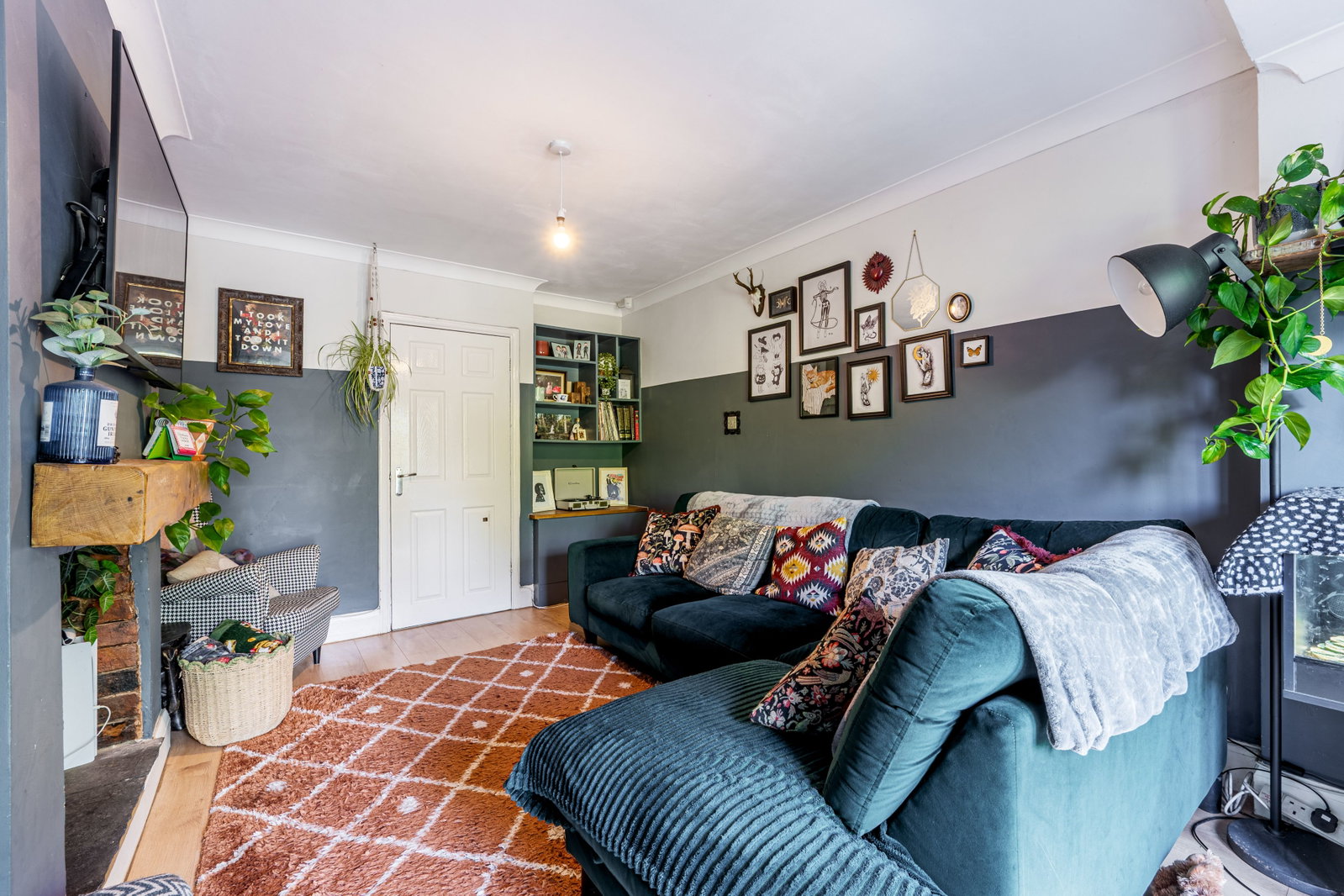 Semi Detached House in Walsall