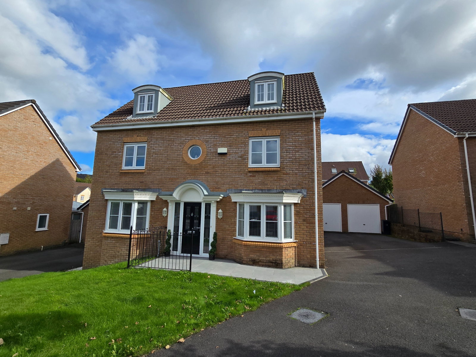 Detached House for sale in Neath, Cae Morfa, Skewen, Neath