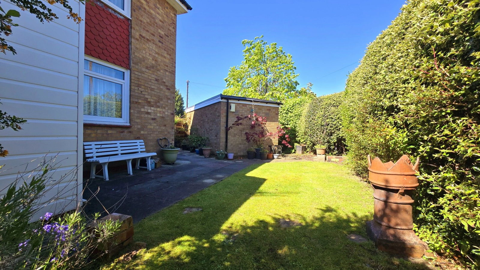 Semi Detached House in Sale