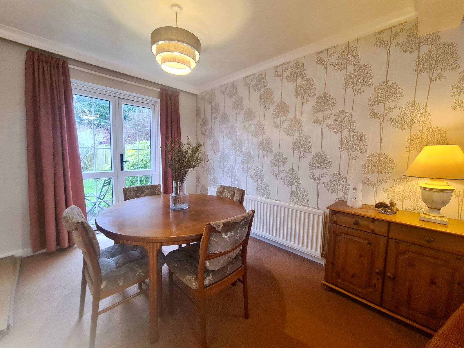 Semi Detached House in Kenilworth