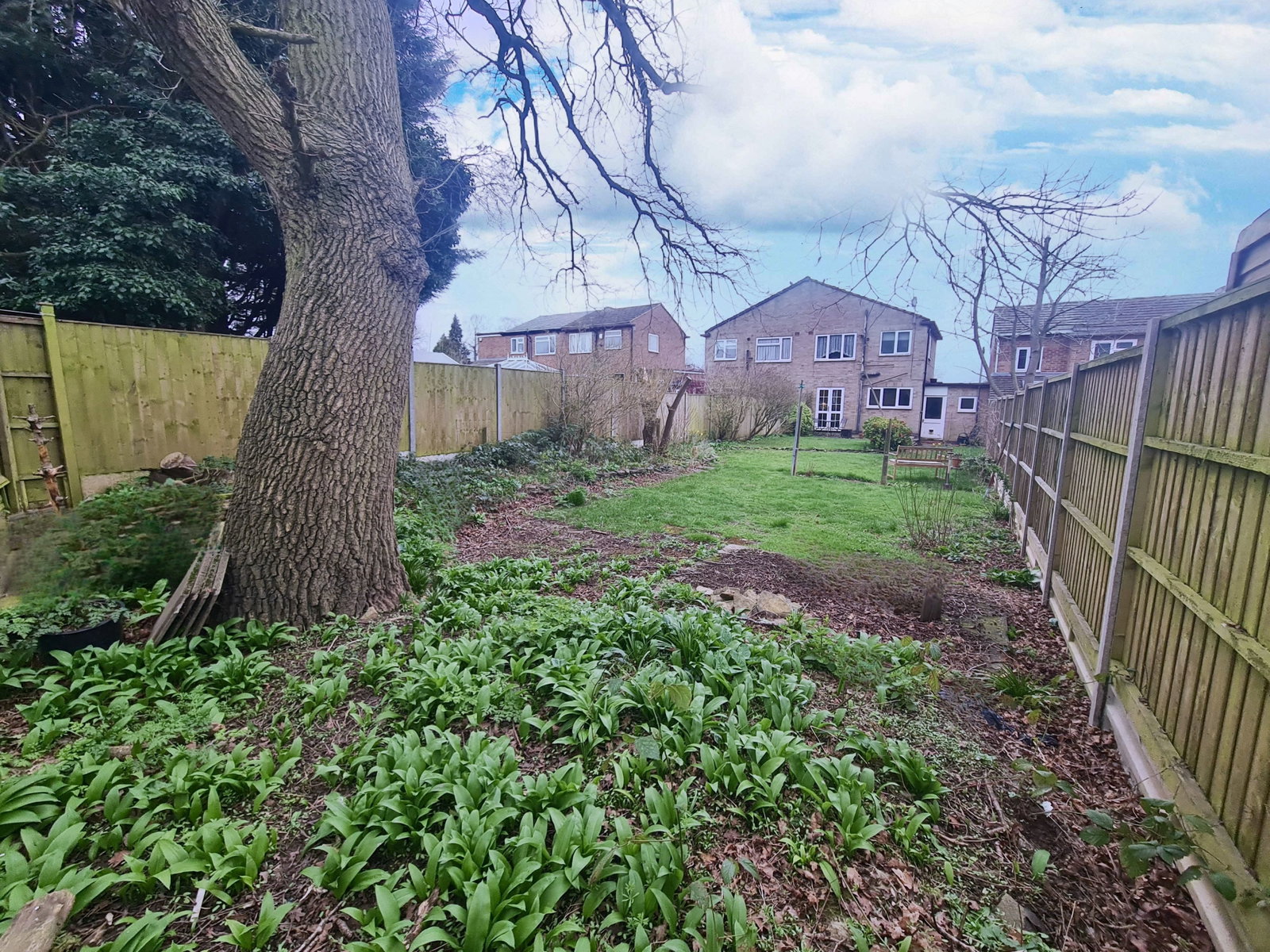 Semi Detached House in Kenilworth