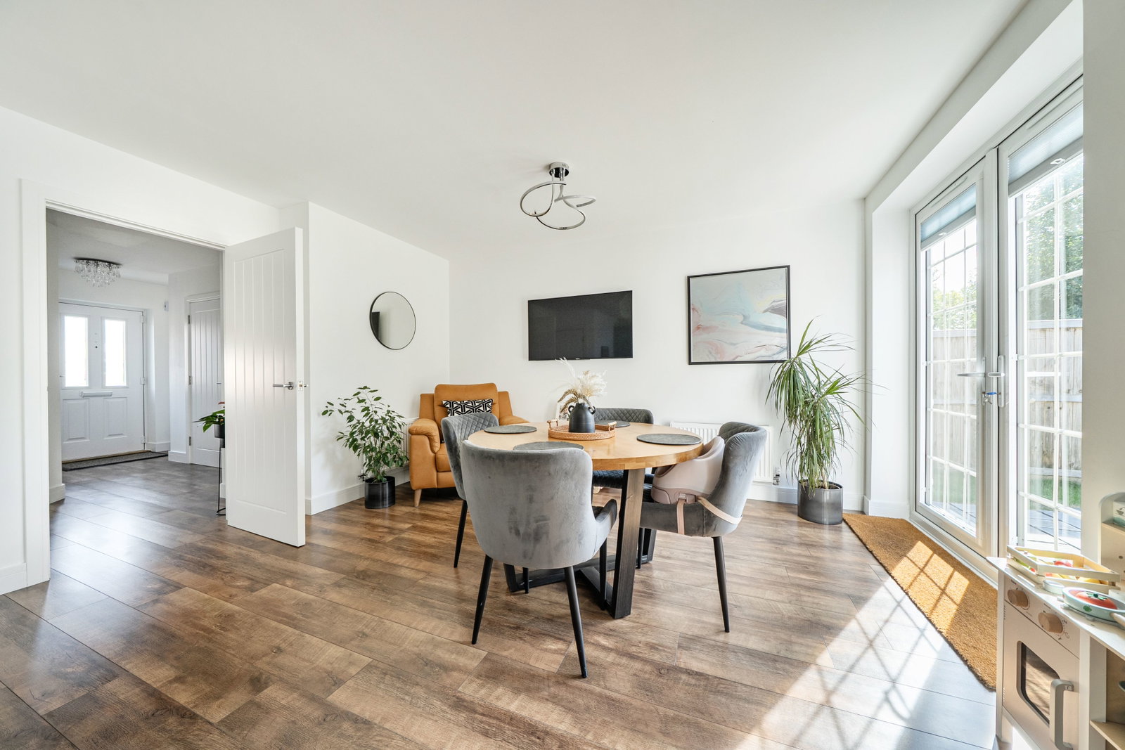 Semi Detached House for sale in Margate, Briary Fields, Margate, 1144 m²
