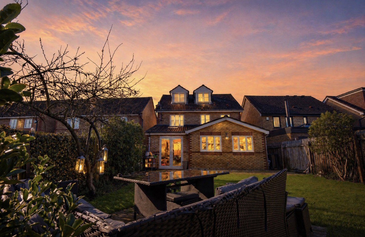 Detached House in Milton Keynes