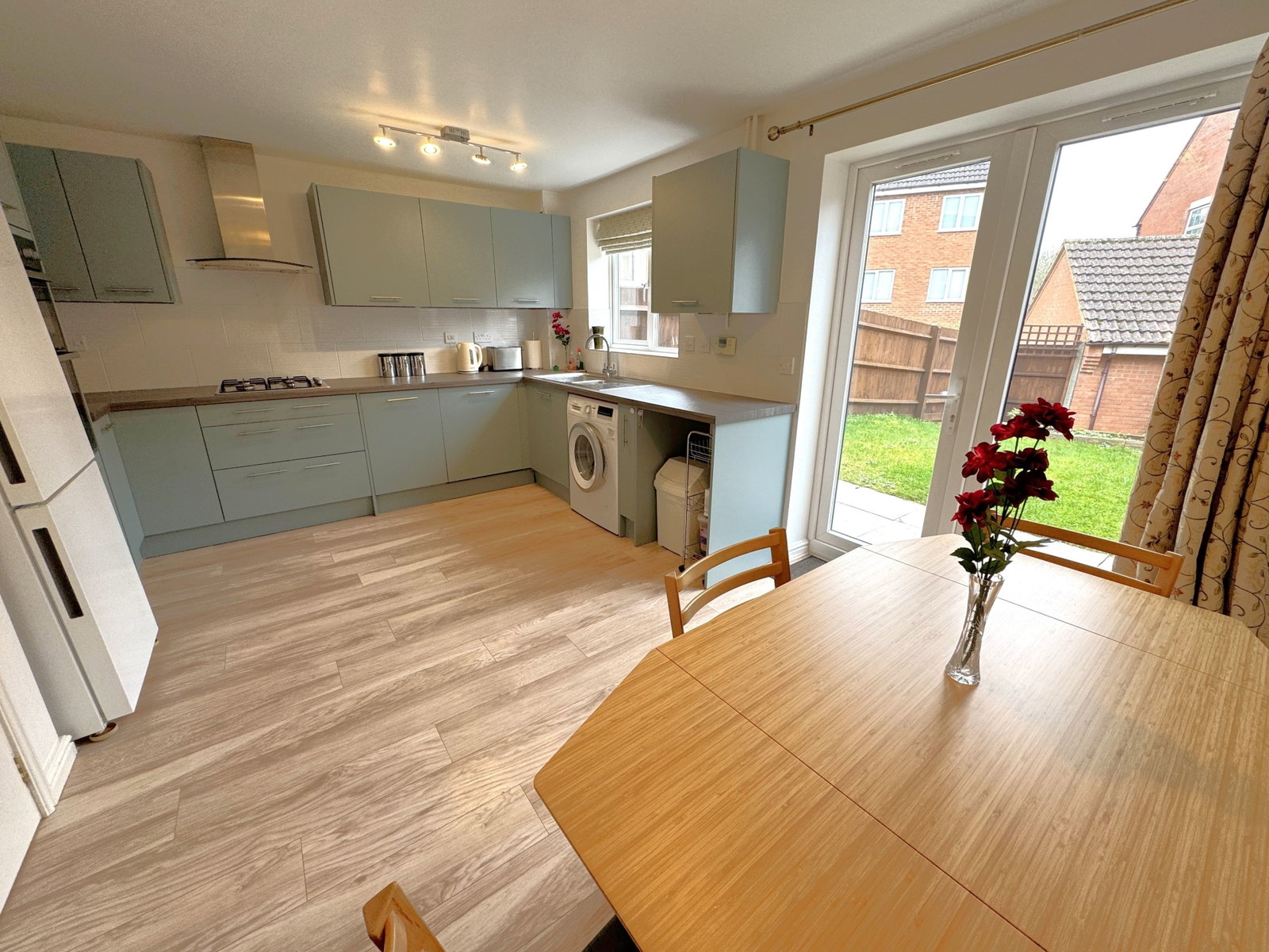 Semi Detached House for sale in Buckingham, Treefields, Buckingham