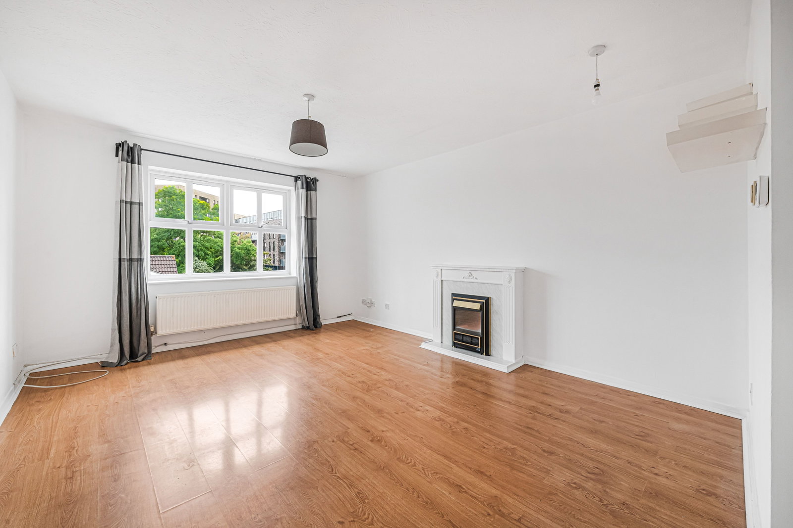 Apartment for sale in London, Montana Gardens, Lower Sydenham, SE26, 556 m²