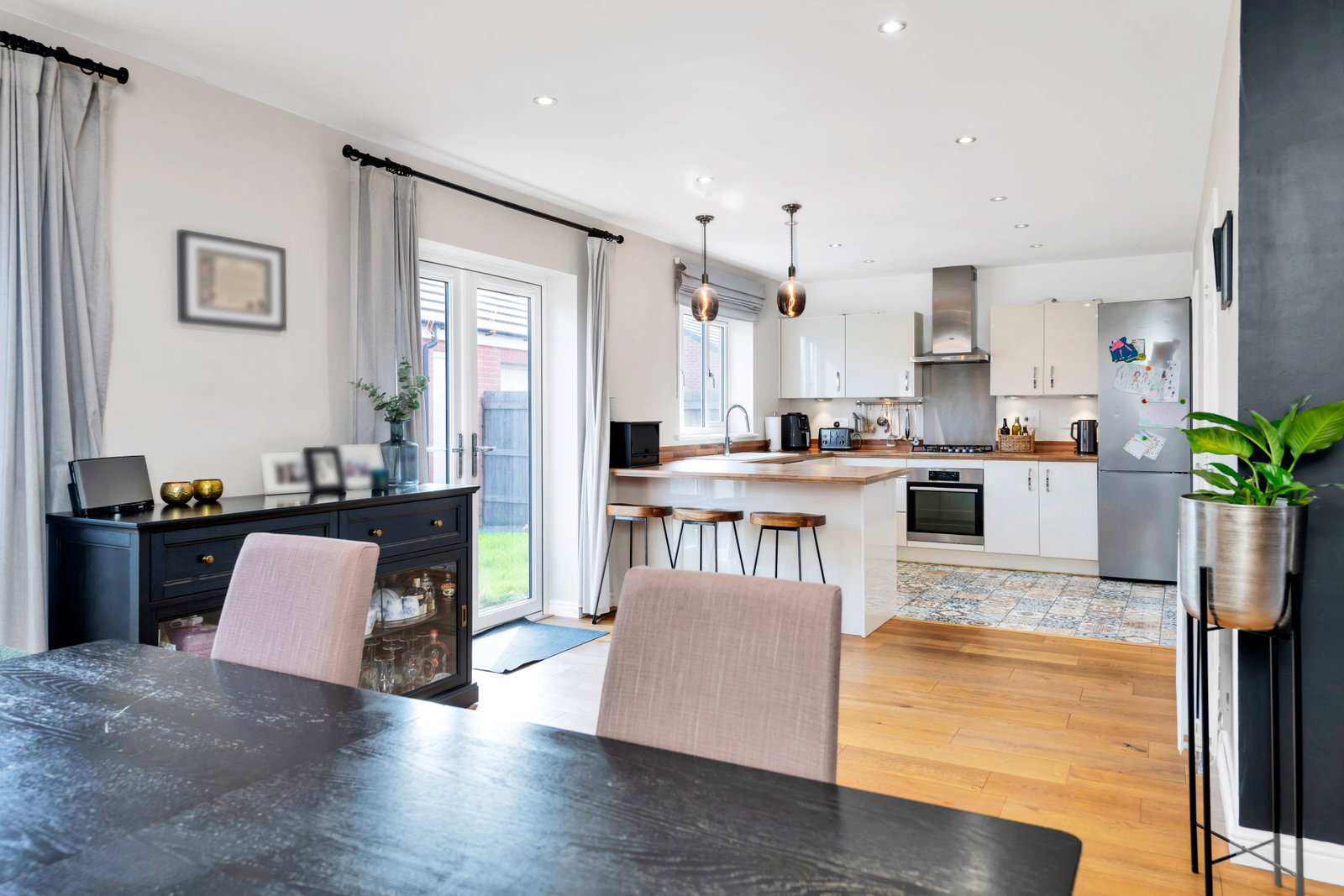 Detached House in Bedford