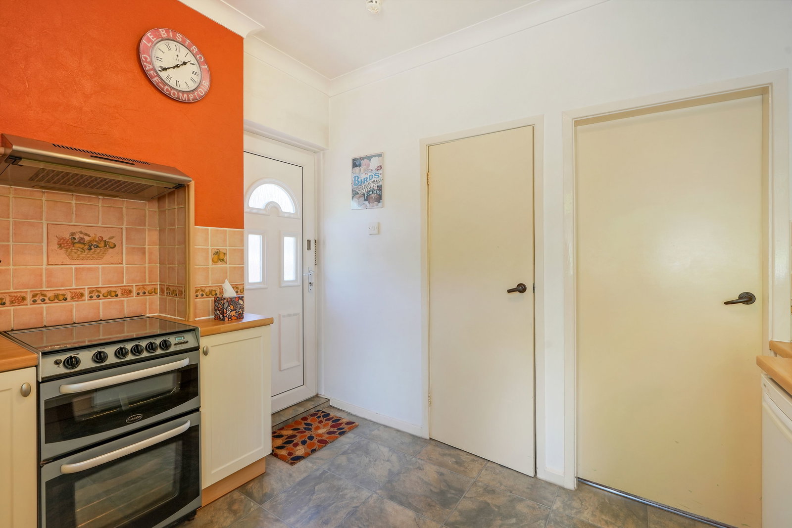 Semi Detached House for sale in Sheffield, Henley Avenue, Sheffield, S8 8JH, 990 m²