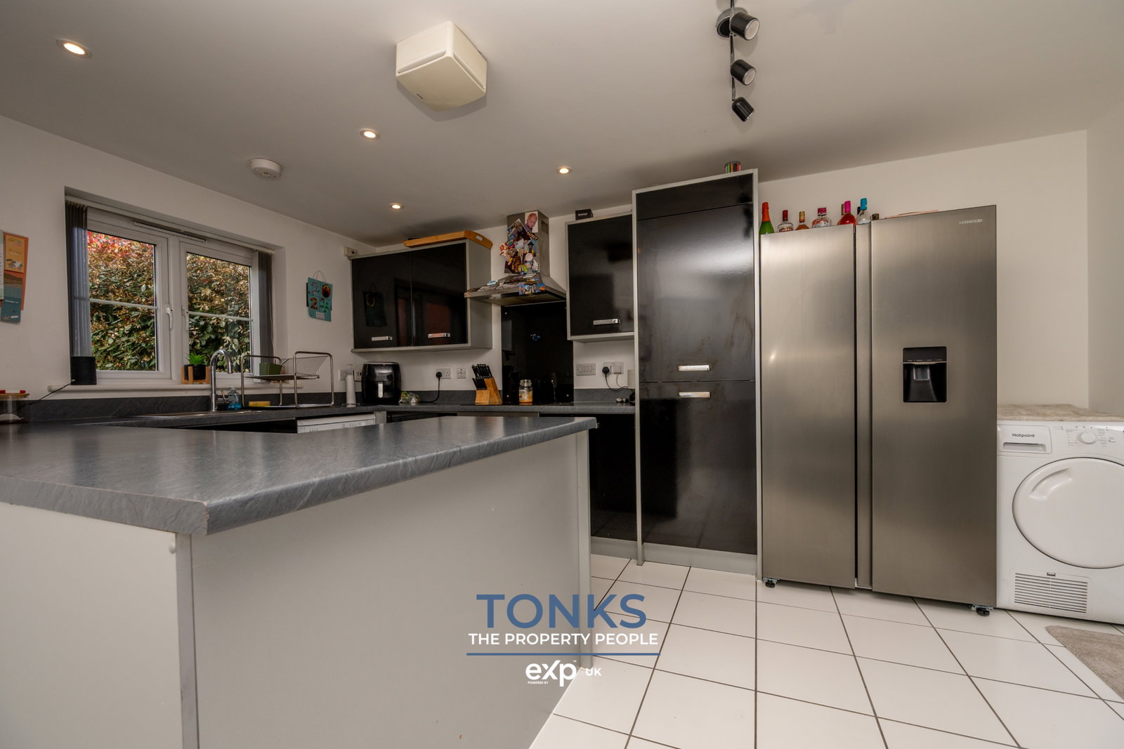 Semi Detached House in Oldbury