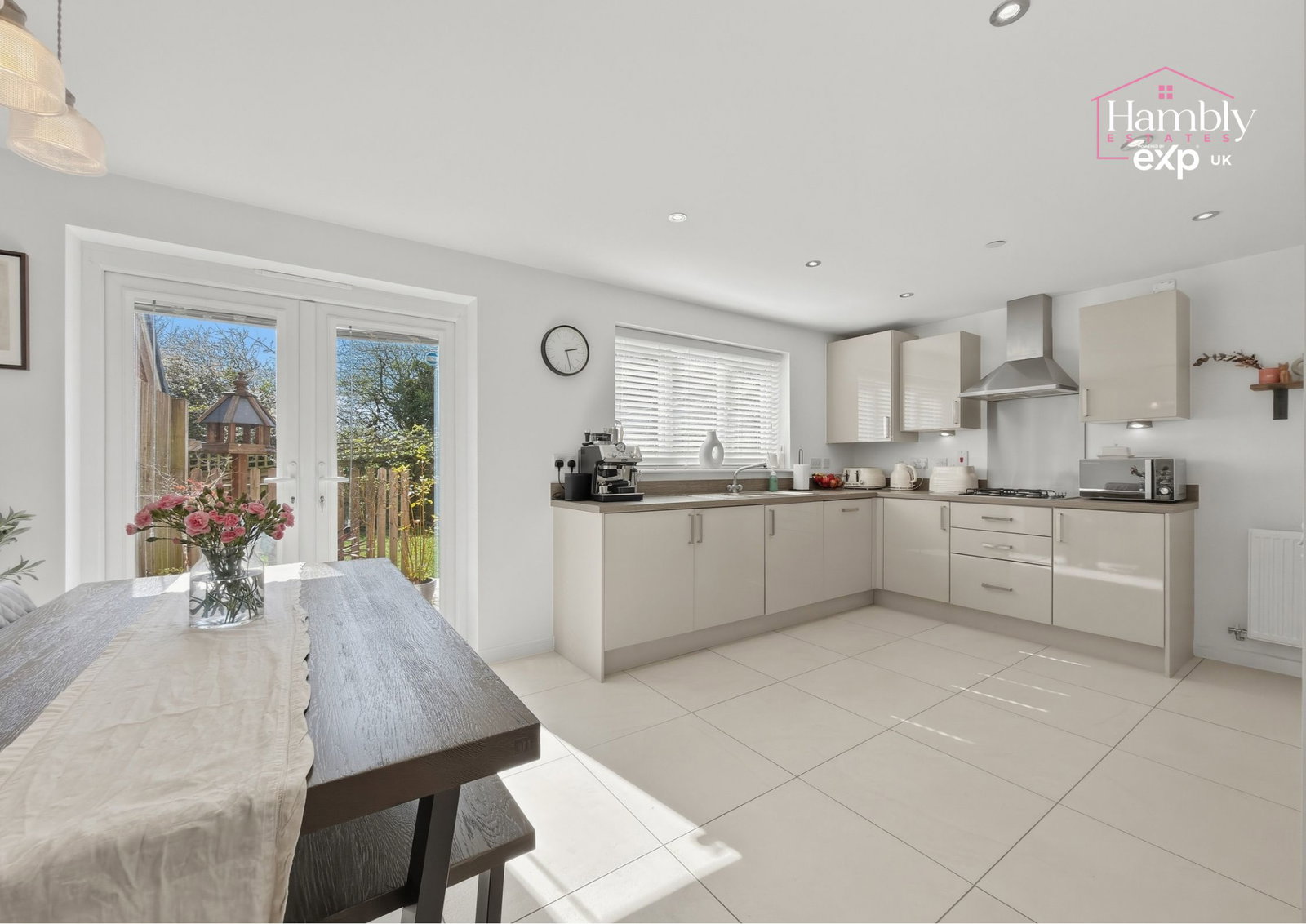 Detached House in Cardiff