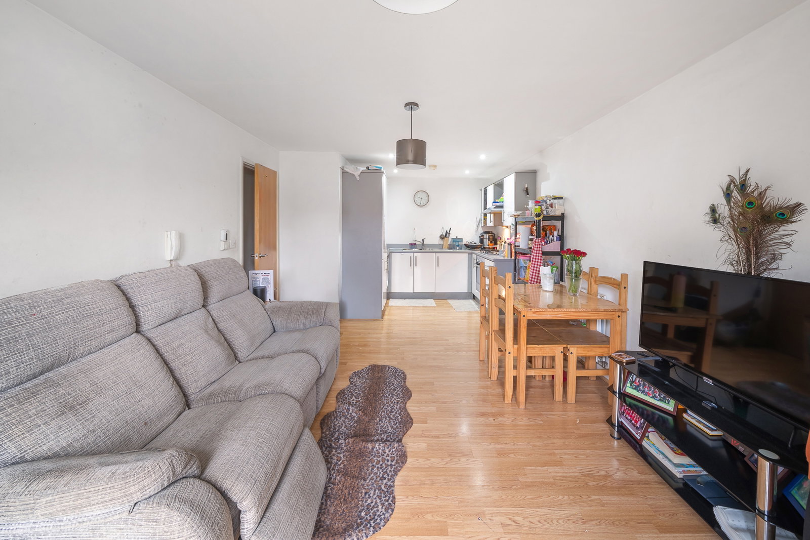 Apartment in Isleworth