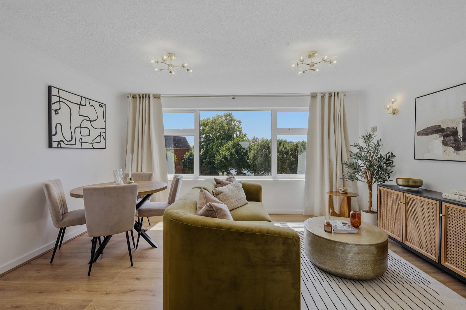 Flat in Staines-upon-thames