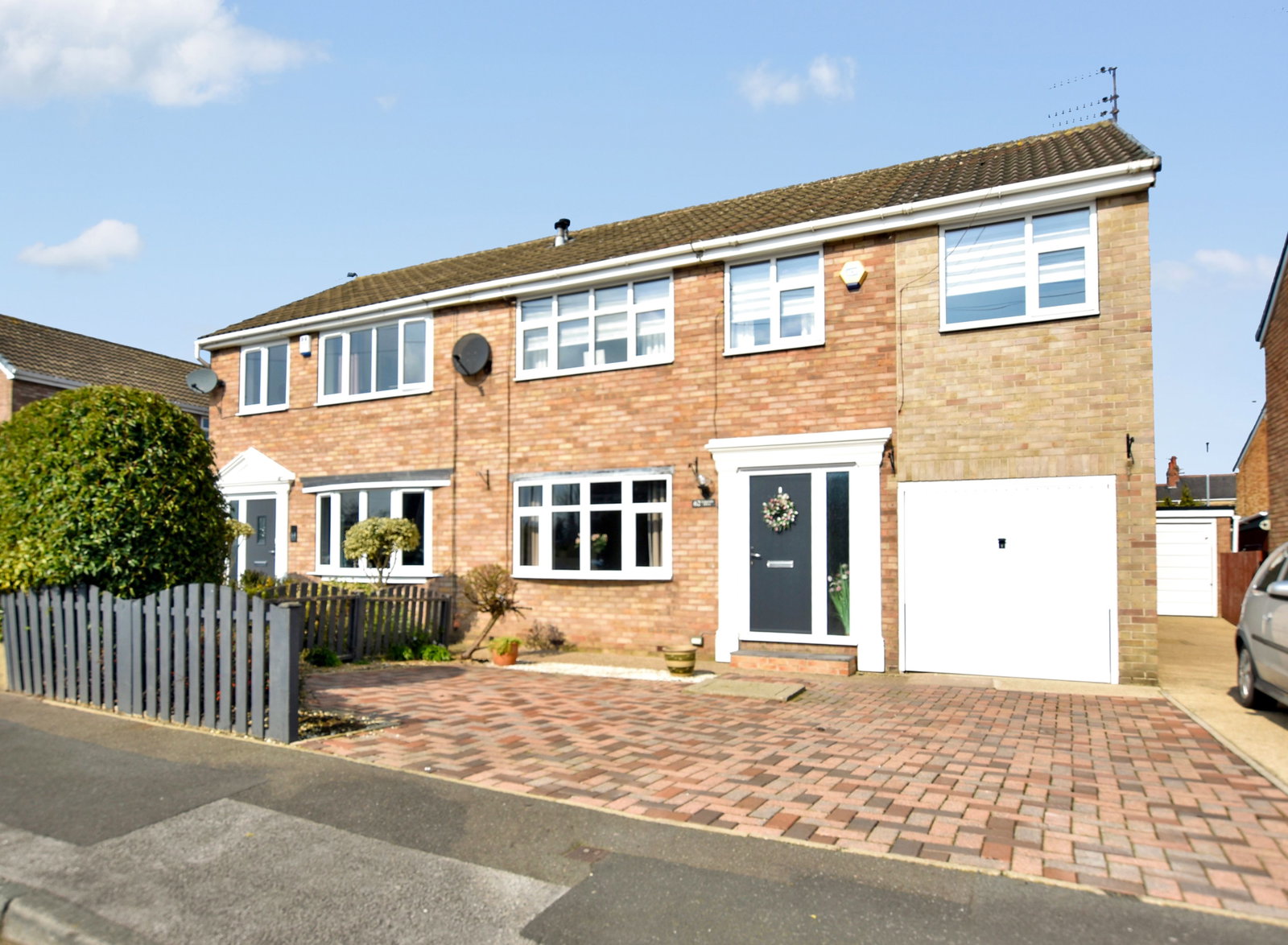 Semi Detached House in Wakefield