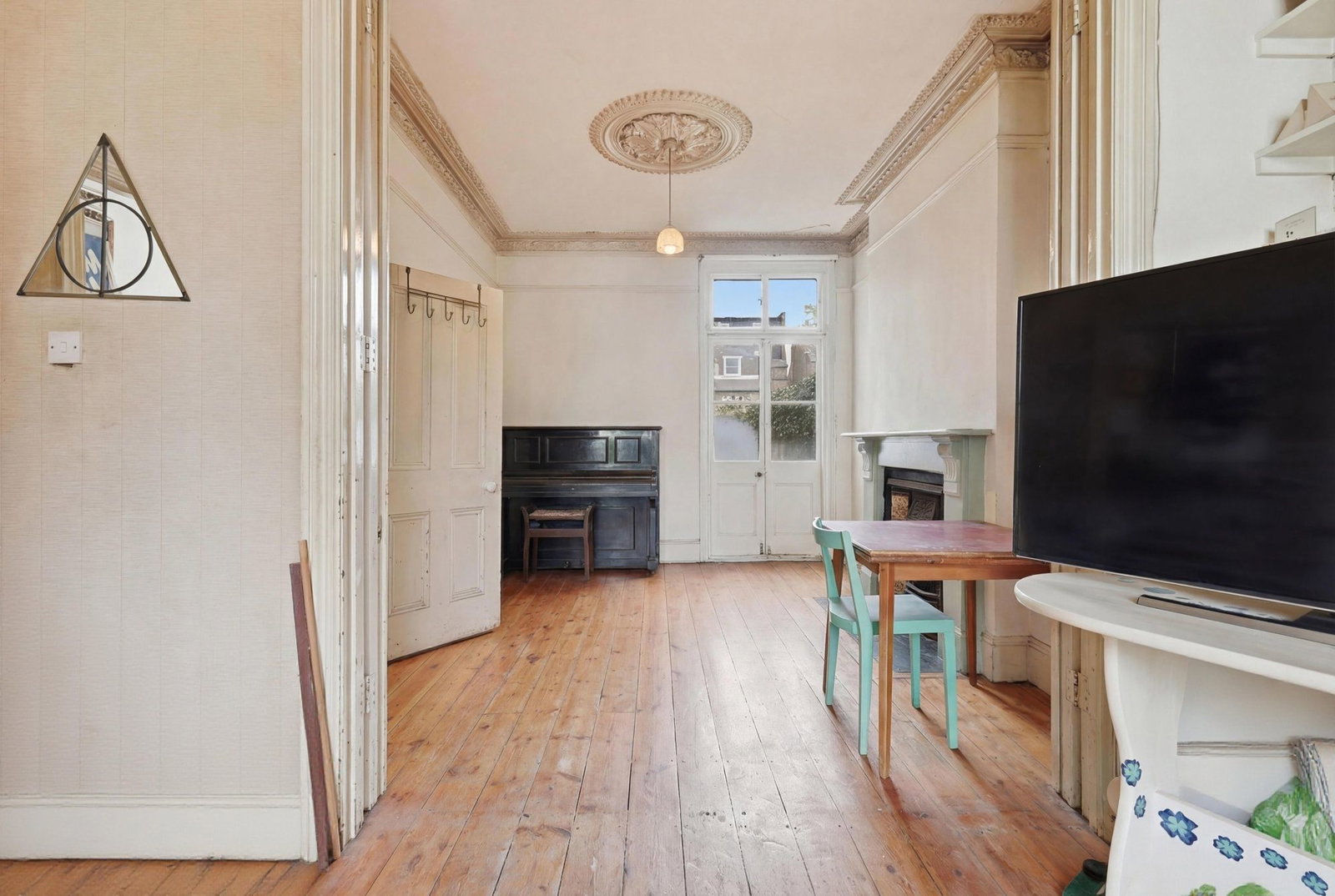 Semi Detached House in London