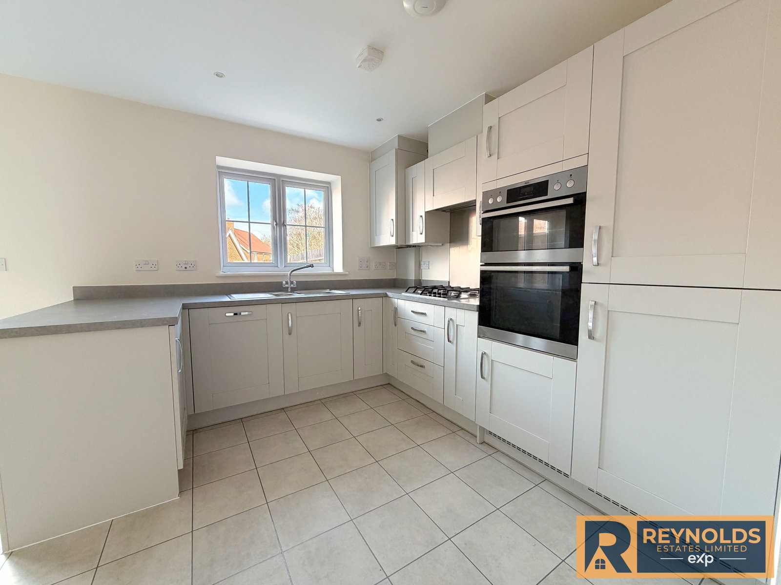 Semi Detached House in West Malling