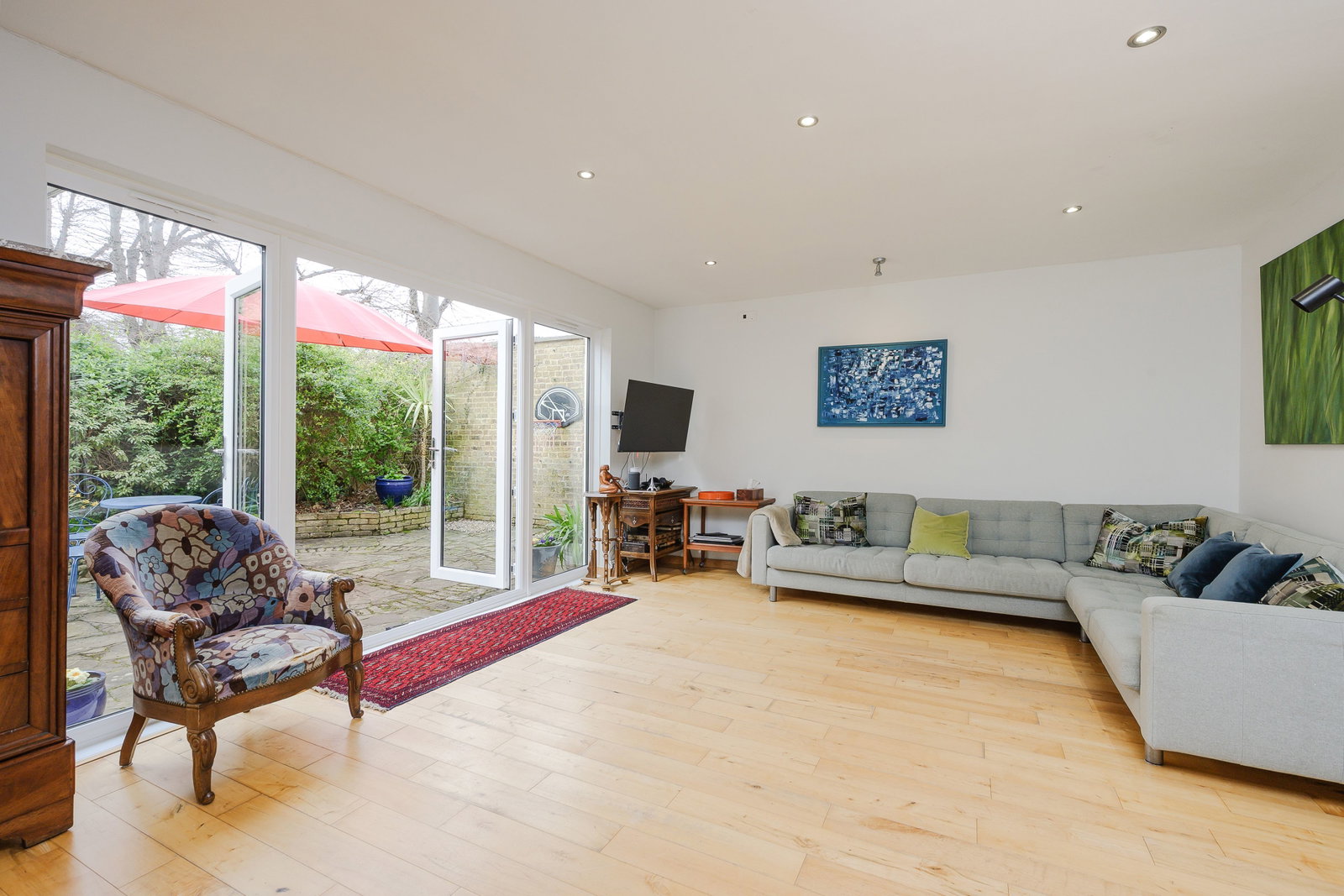 Semi Detached House in London