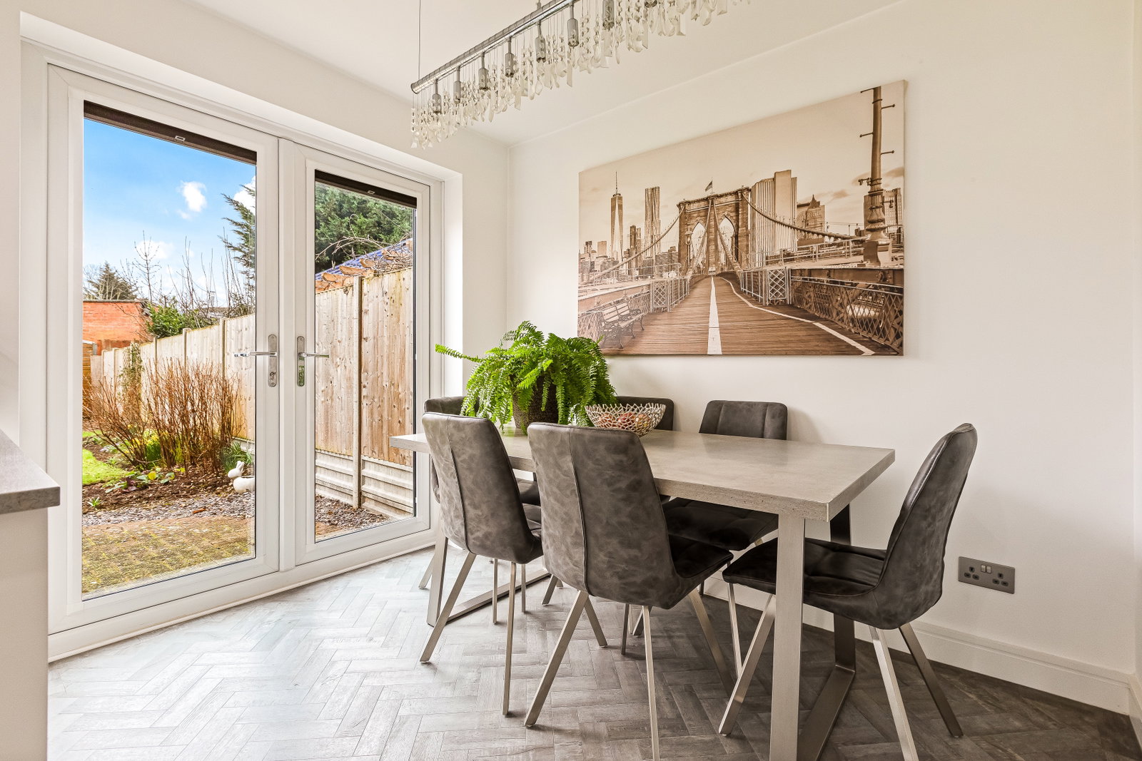 Semi Detached House in Countesthorpe