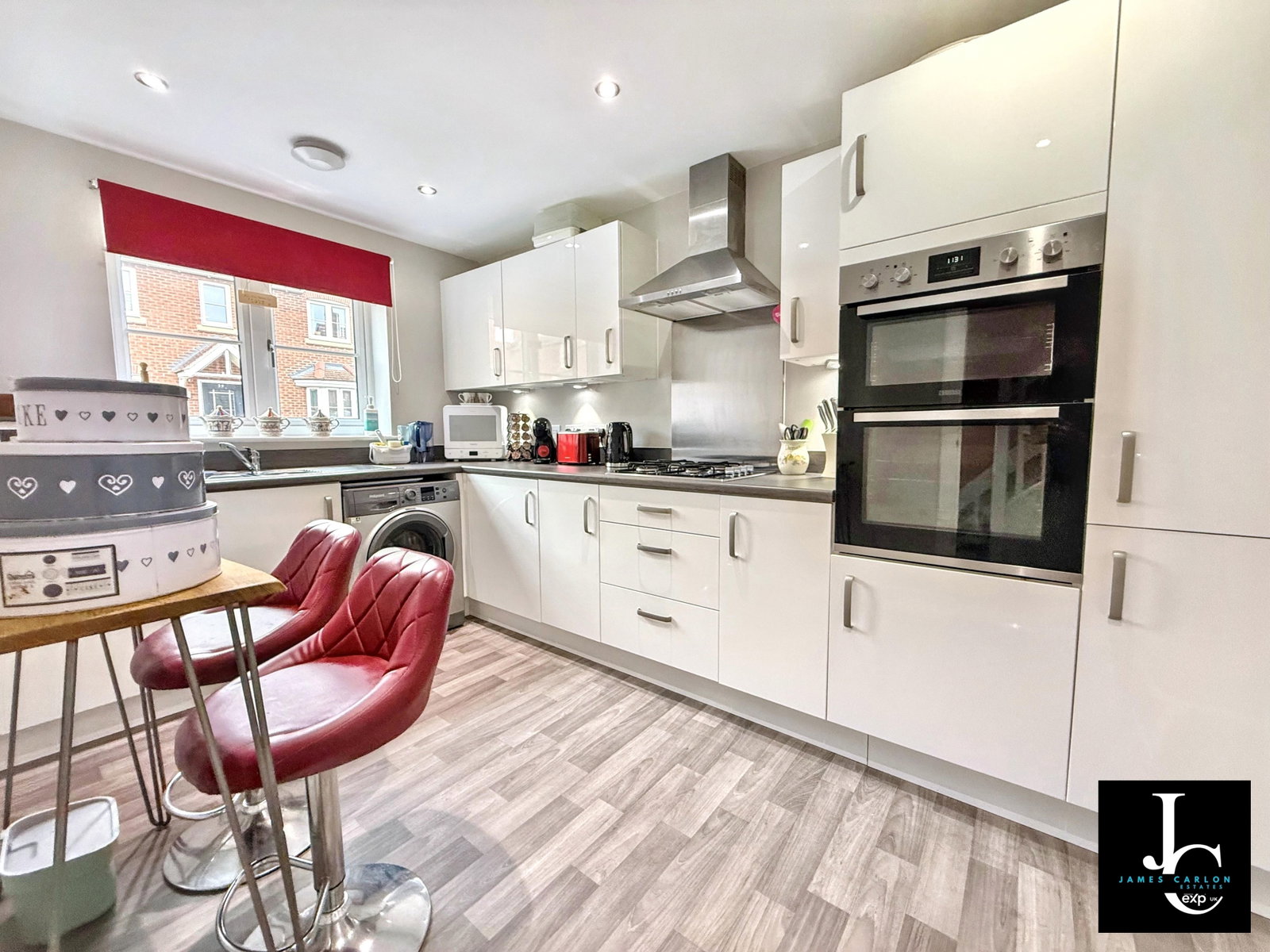 Semi Detached House in Telford