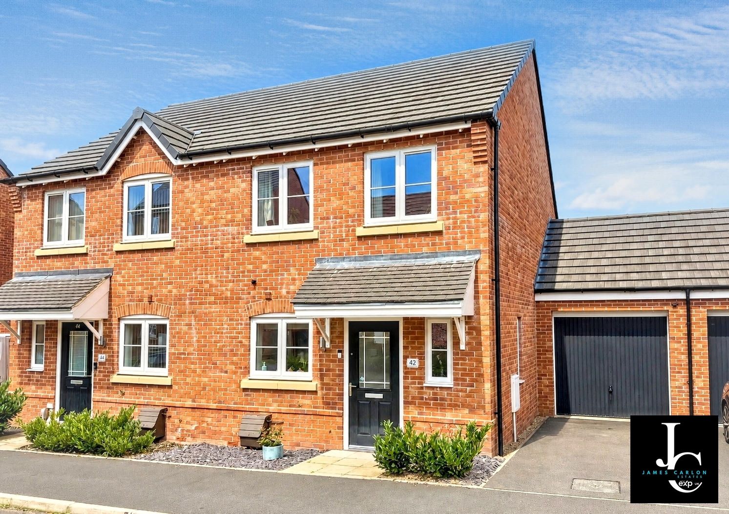 Semi Detached House in Telford