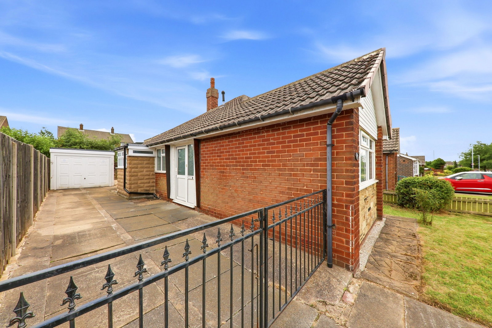 Semi Detached Bungalow in Leeds