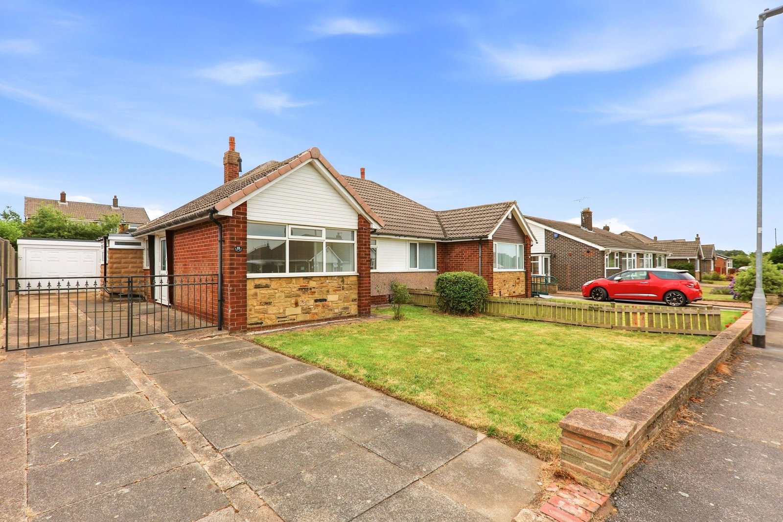 Semi Detached Bungalow in Leeds