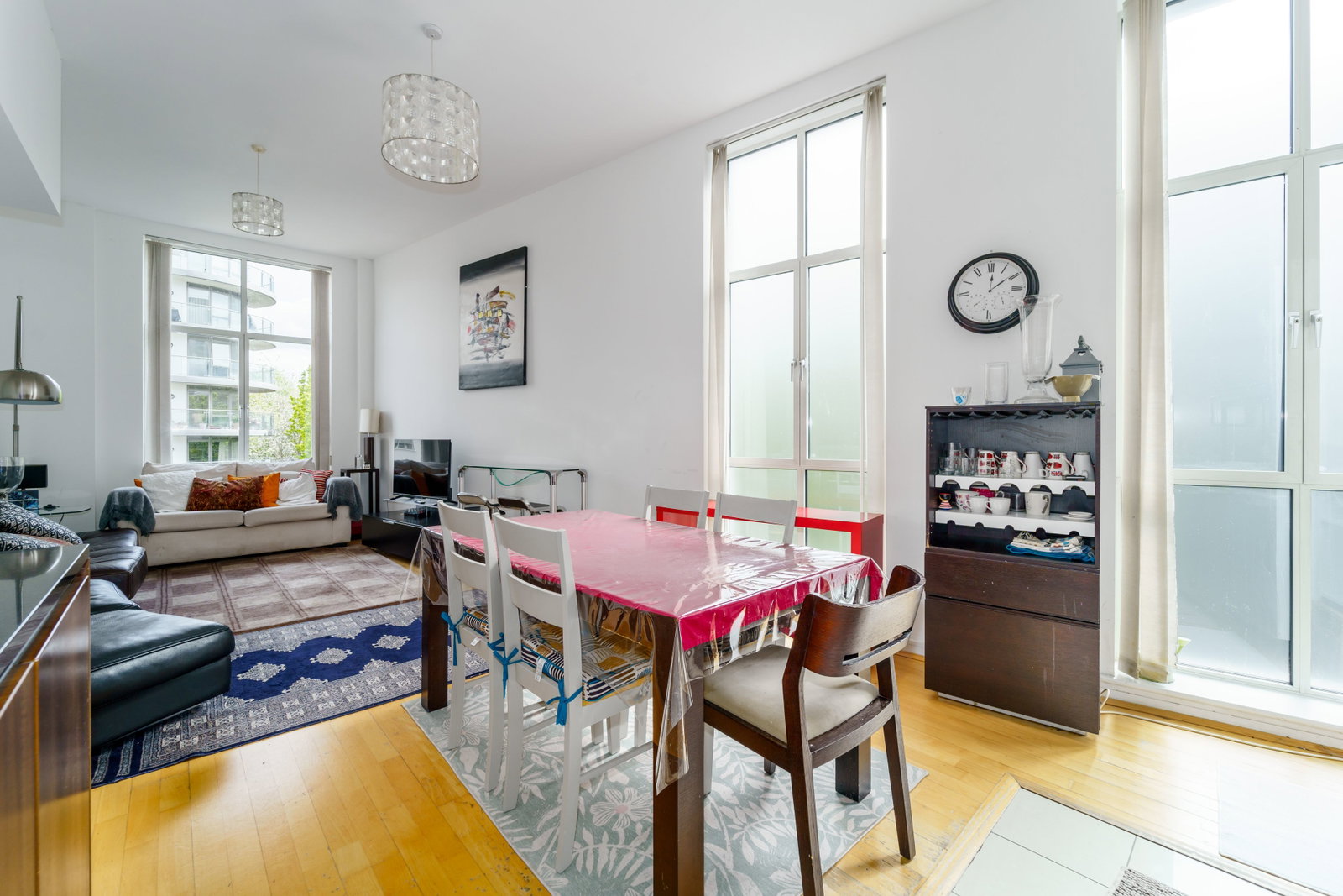 Apartment in Brentford