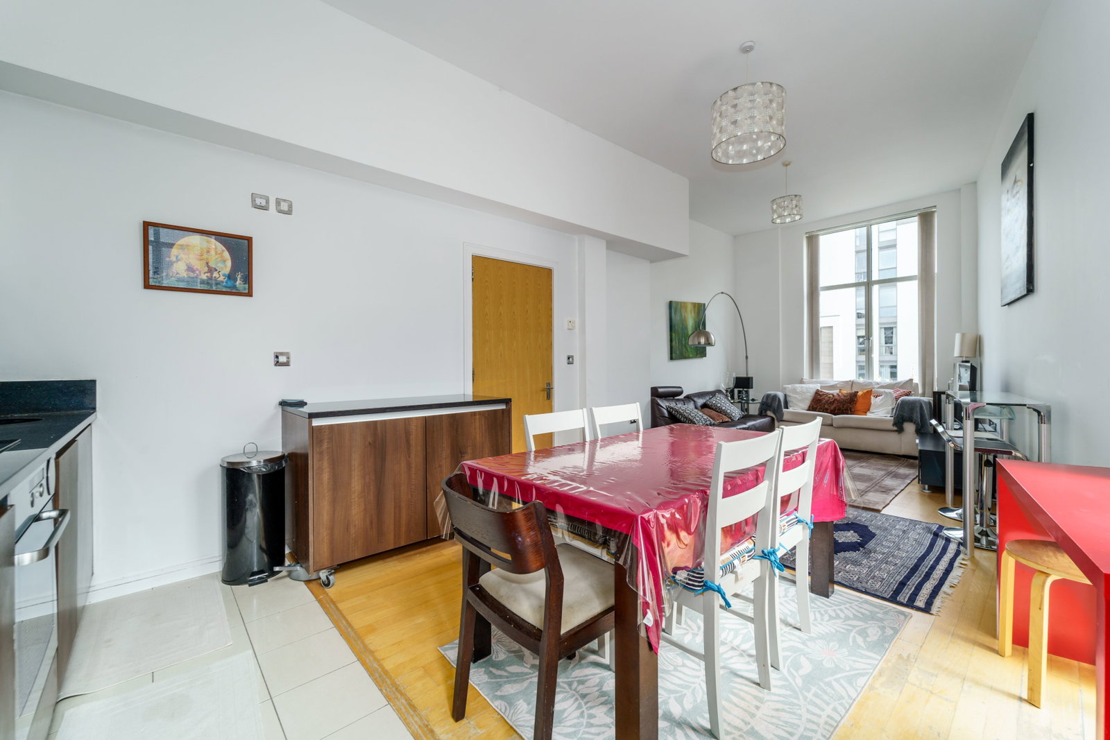 Apartment in Brentford