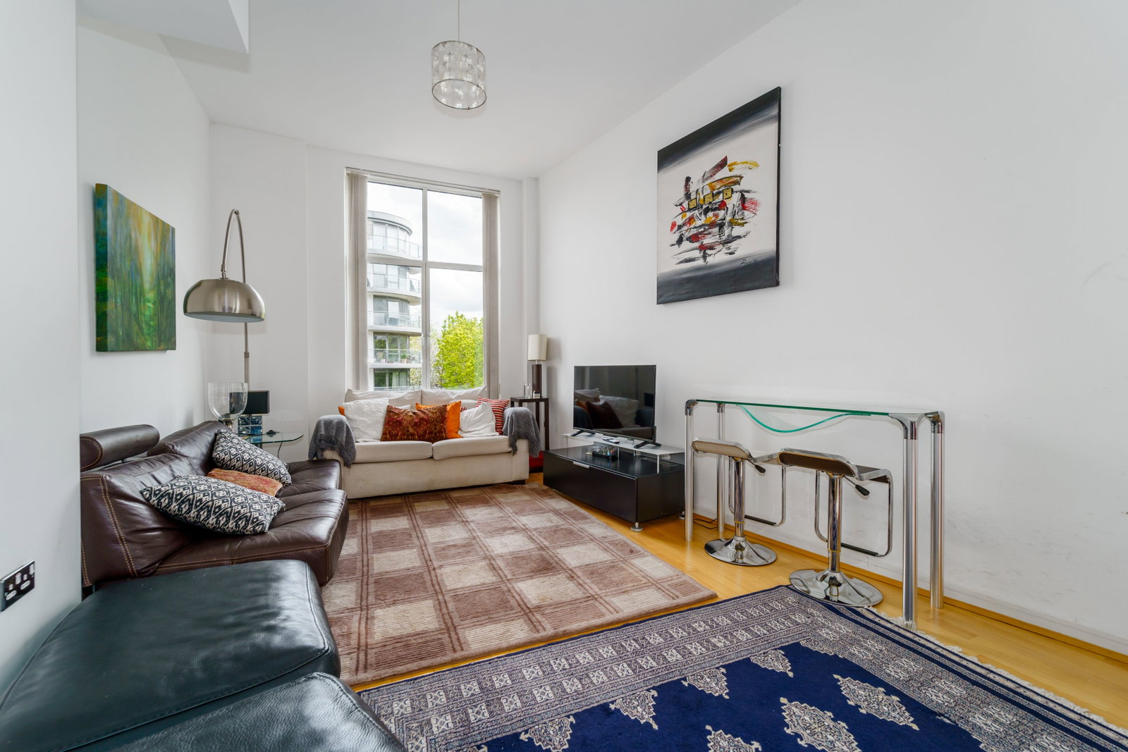 Apartment in Brentford