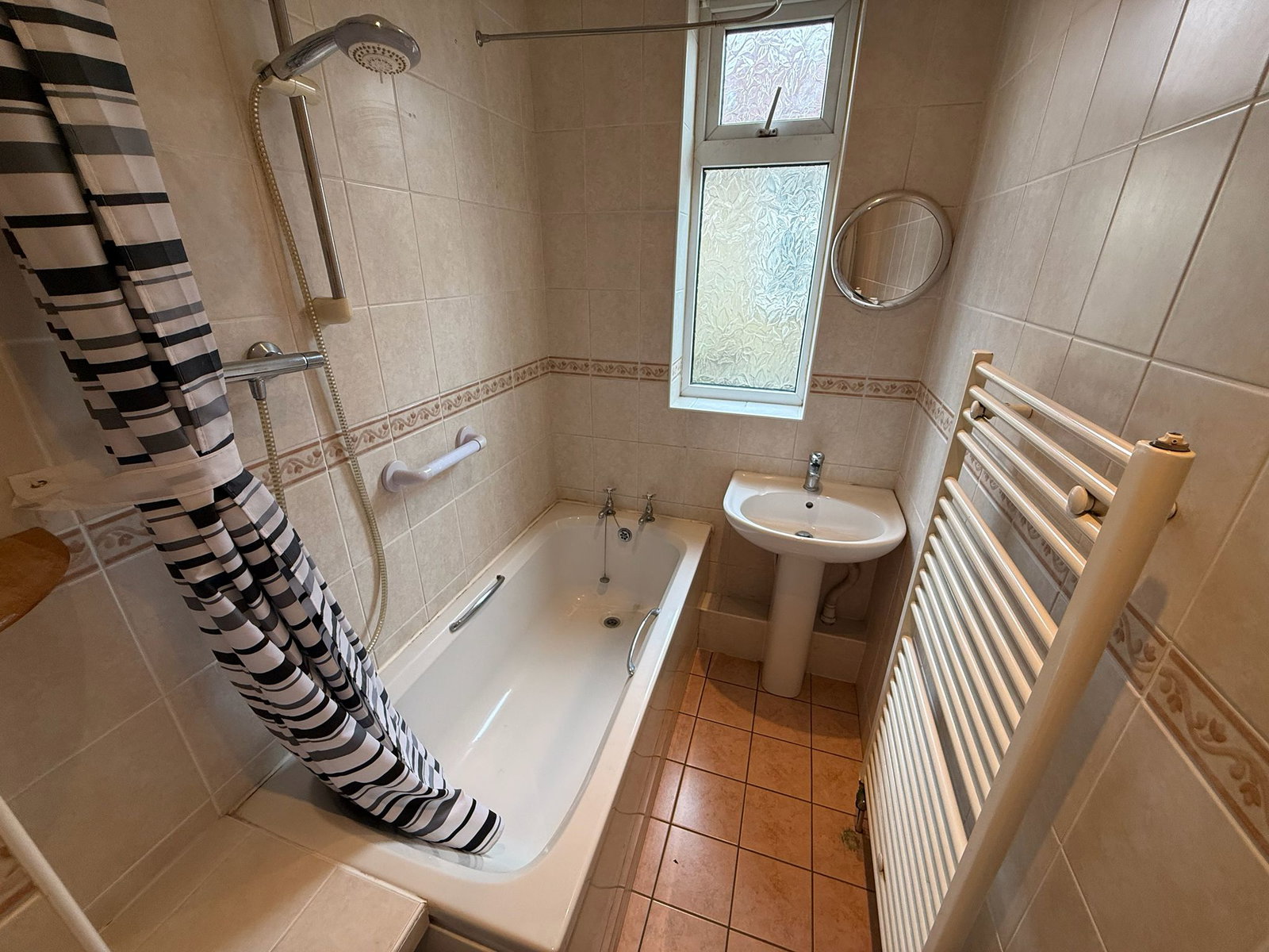 Semi Detached Bungalow in Ramsgate