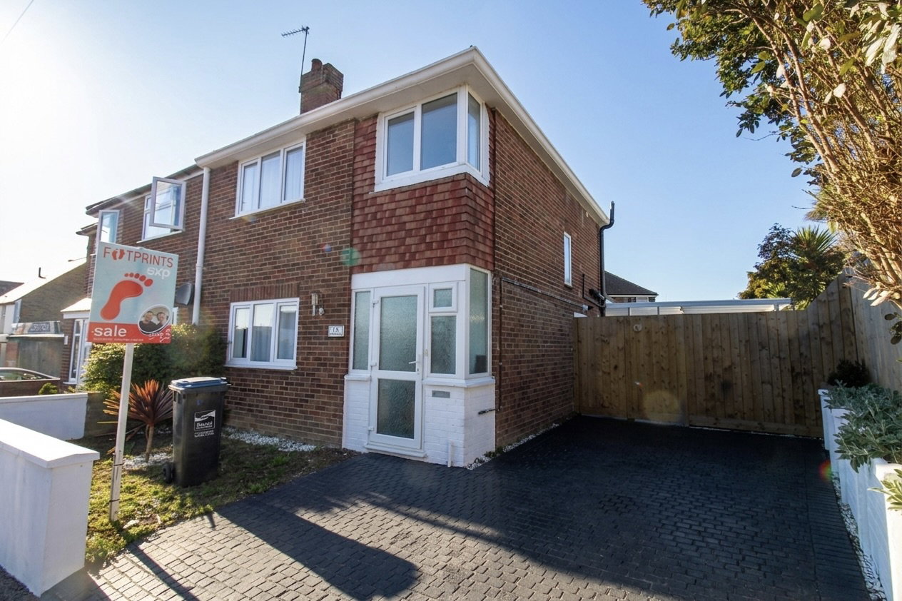 Semi Detached House in Ramsgate