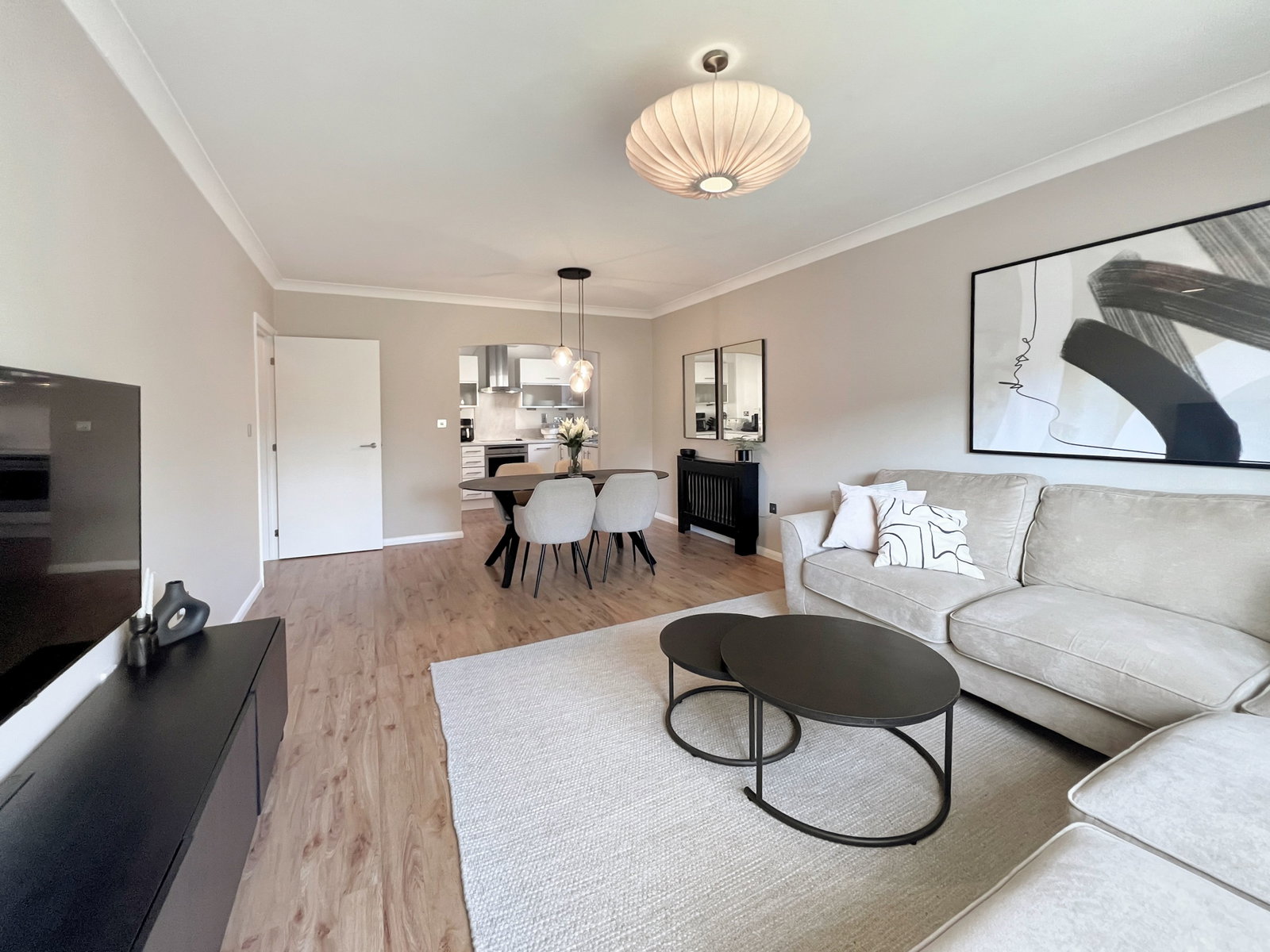 Apartment for sale in Hornchurch, Butts Green Road, Hornchurch, RM11 2HF