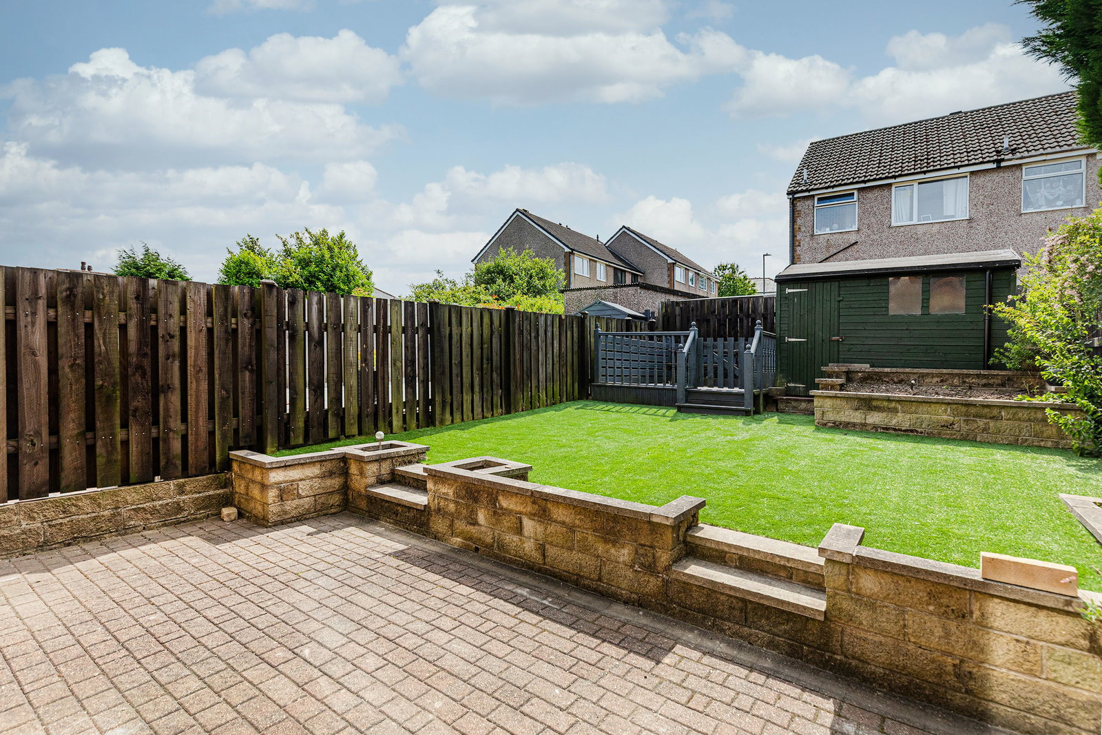 End Of Terrace House for sale in Huddersfield, Lindley Avenue, Huddersfield, HD3 3QU